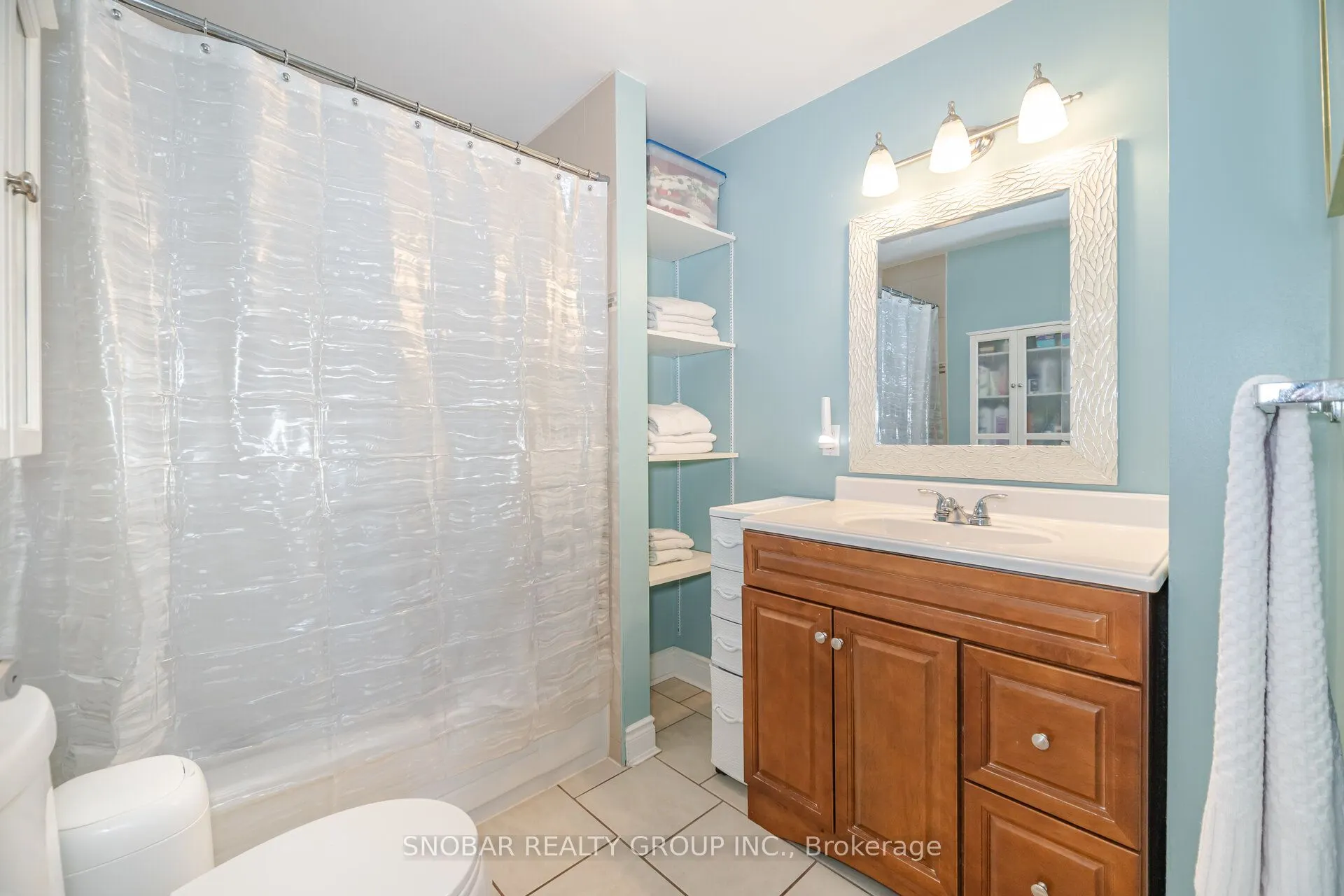 3389 Kelowna Court