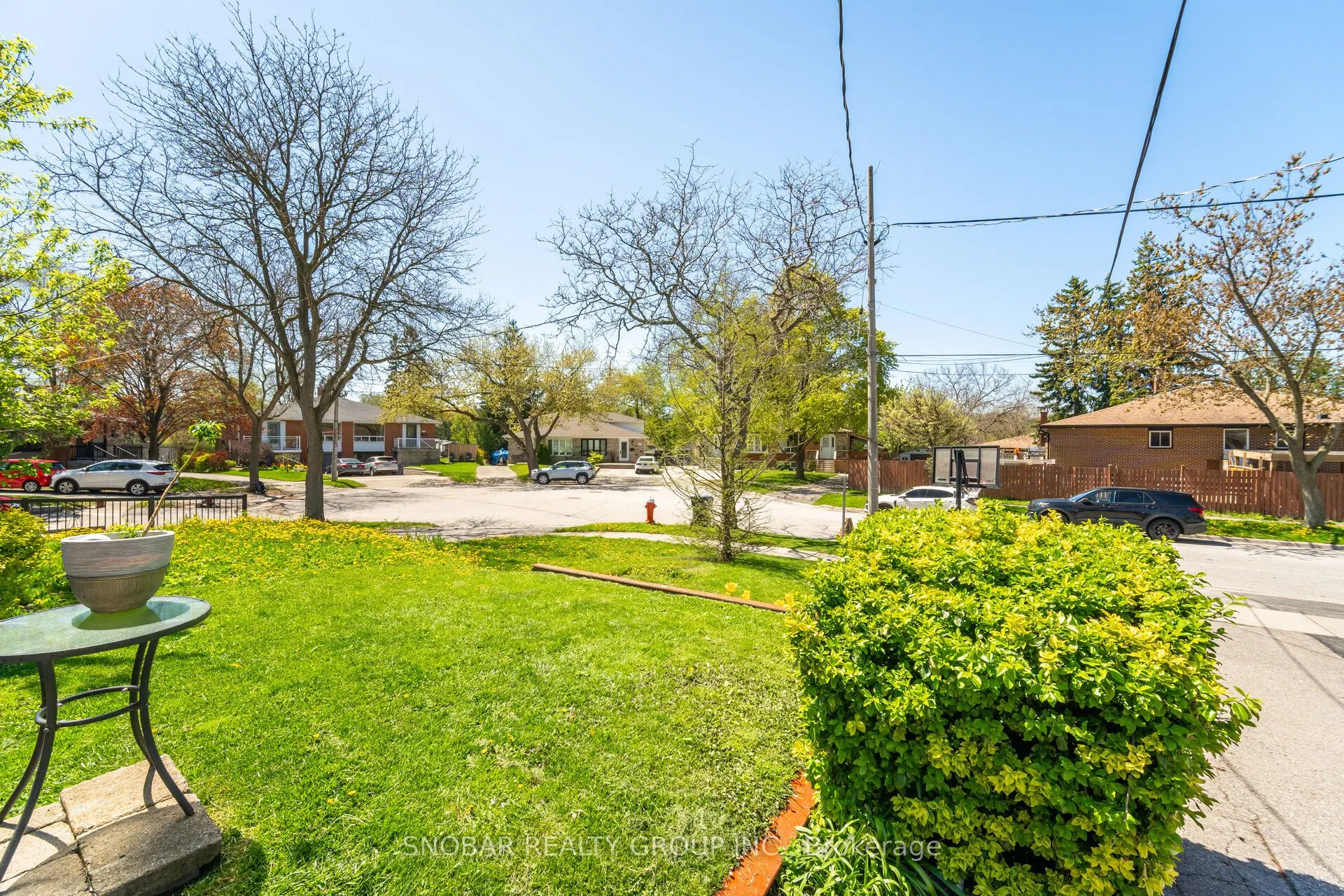 3389 Kelowna Court
