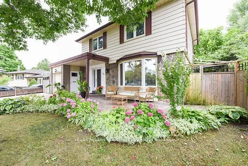 59 Watson Crescent