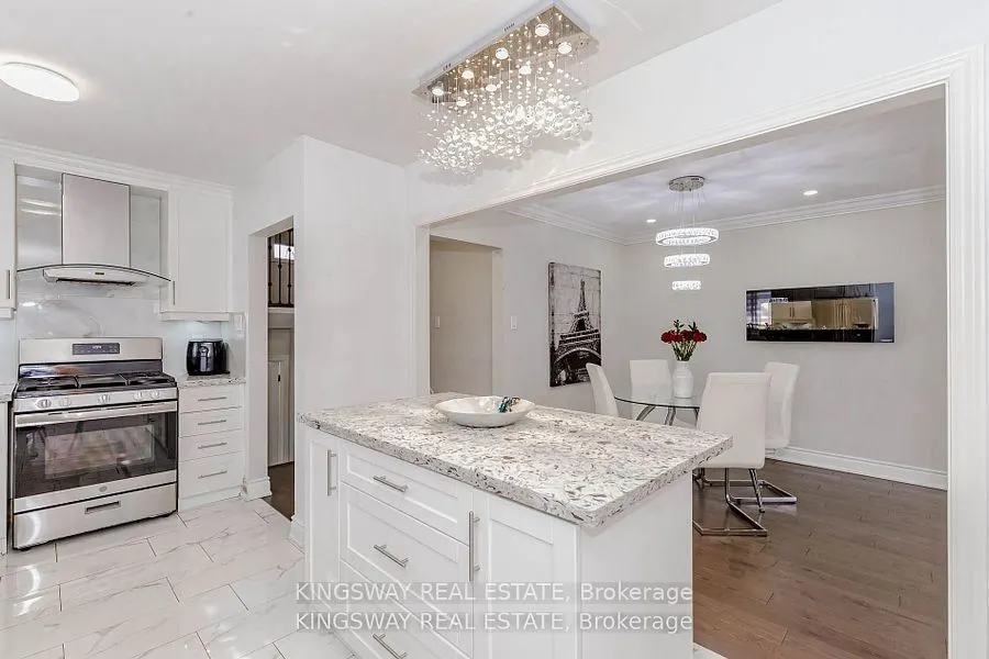1395 Tyneburn Crescent