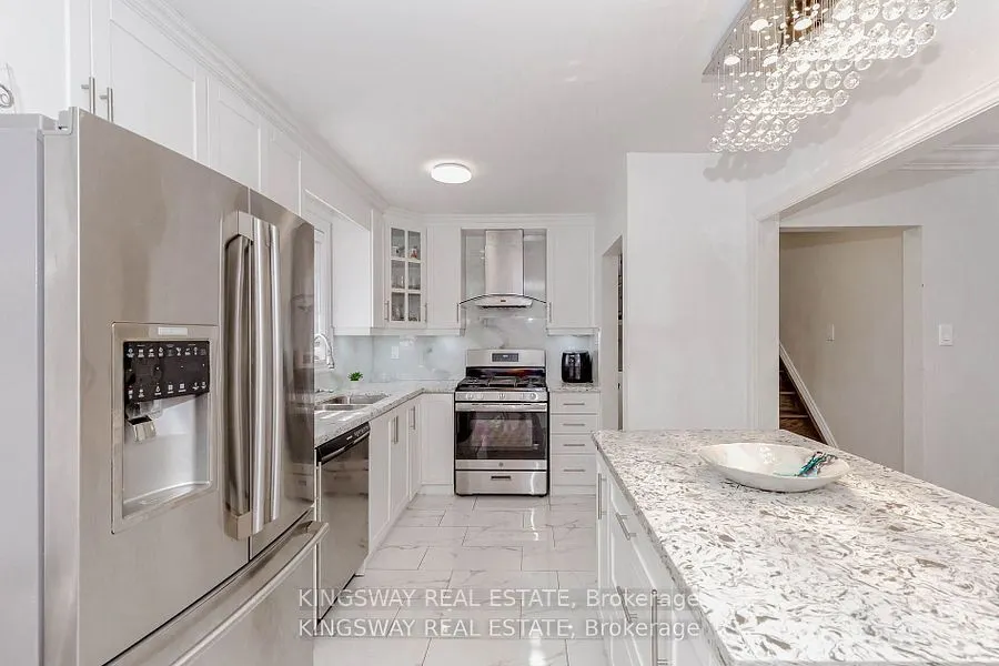 1395 Tyneburn Crescent