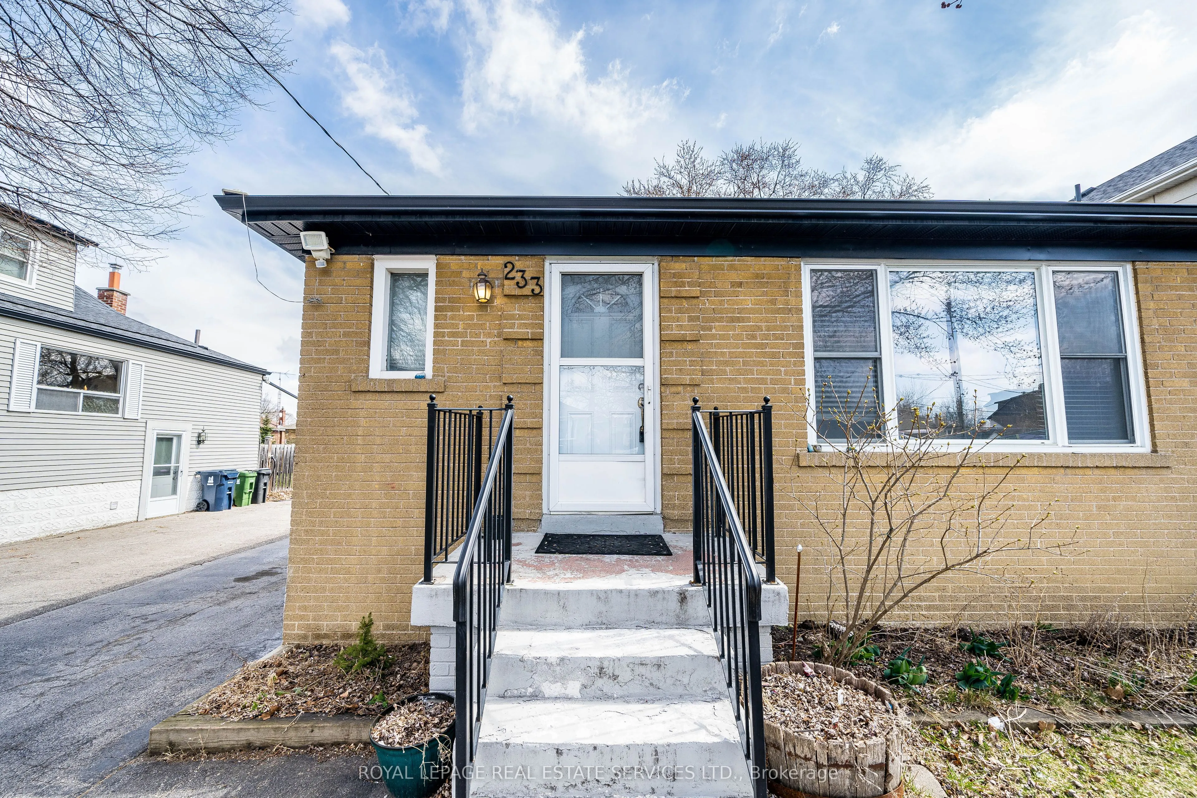 233 Beta Street, #upper
