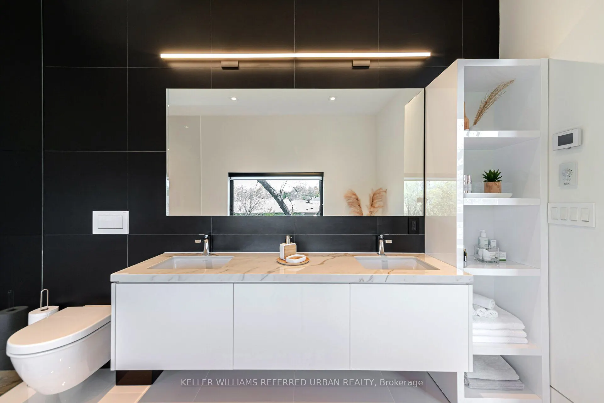 1337 Waverly Avenue