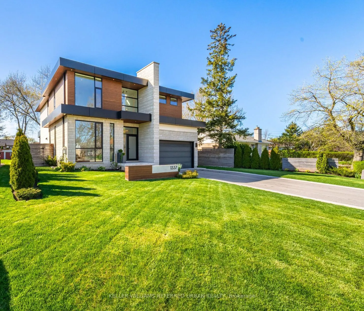 1337 Waverly Avenue