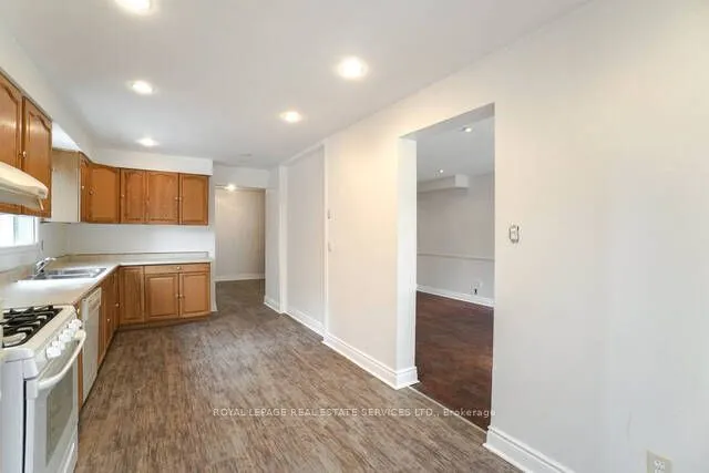 6 Albemarle Court