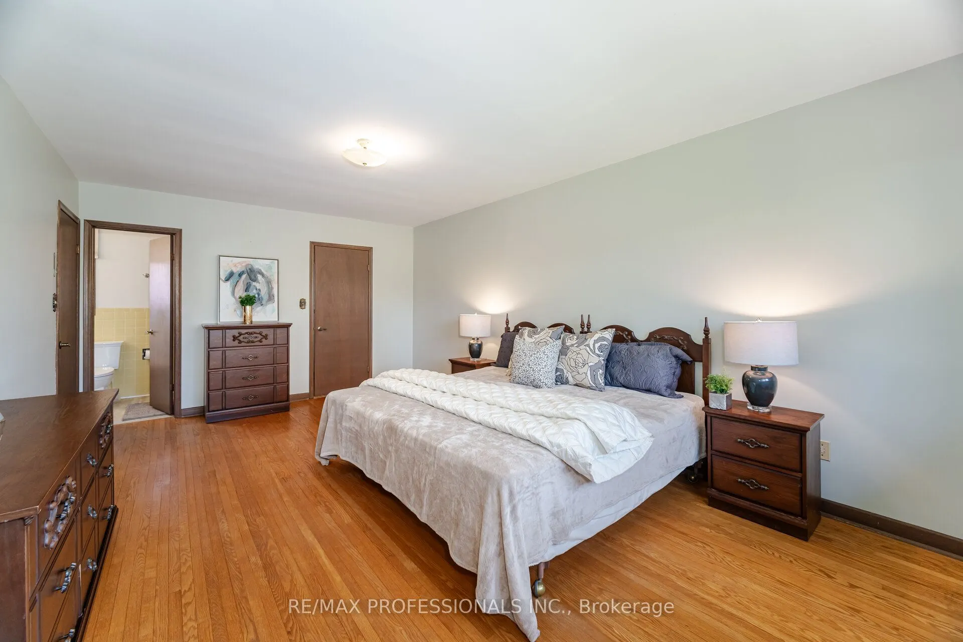 9 Wingrove Hill