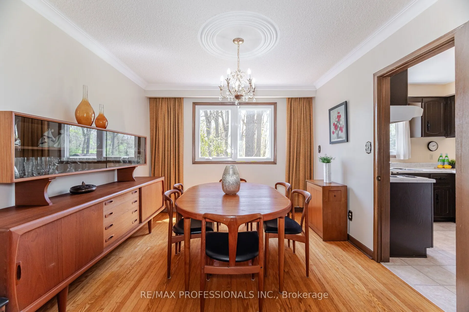 9 Wingrove Hill