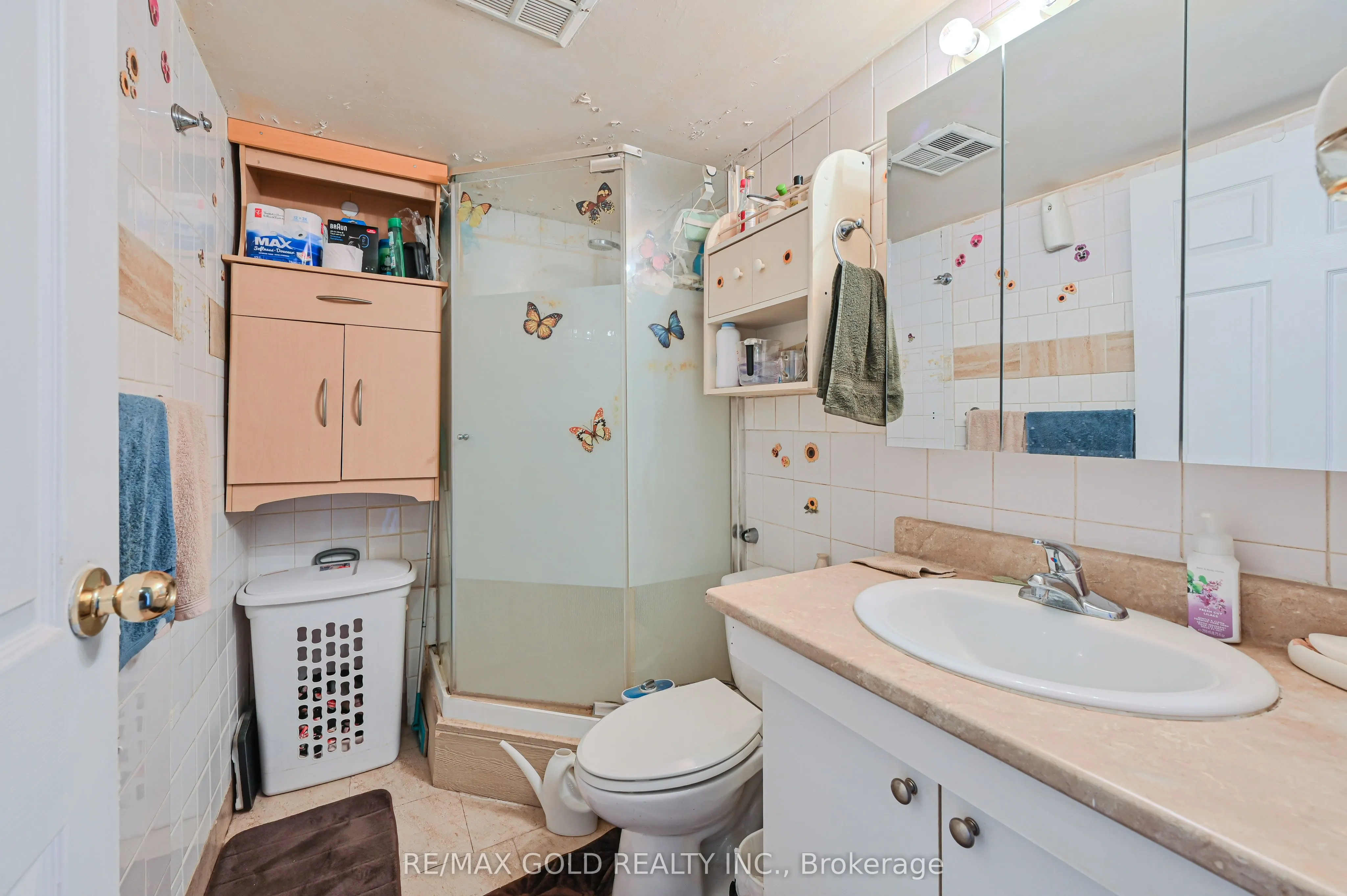4 Kings Cross Road, #1807