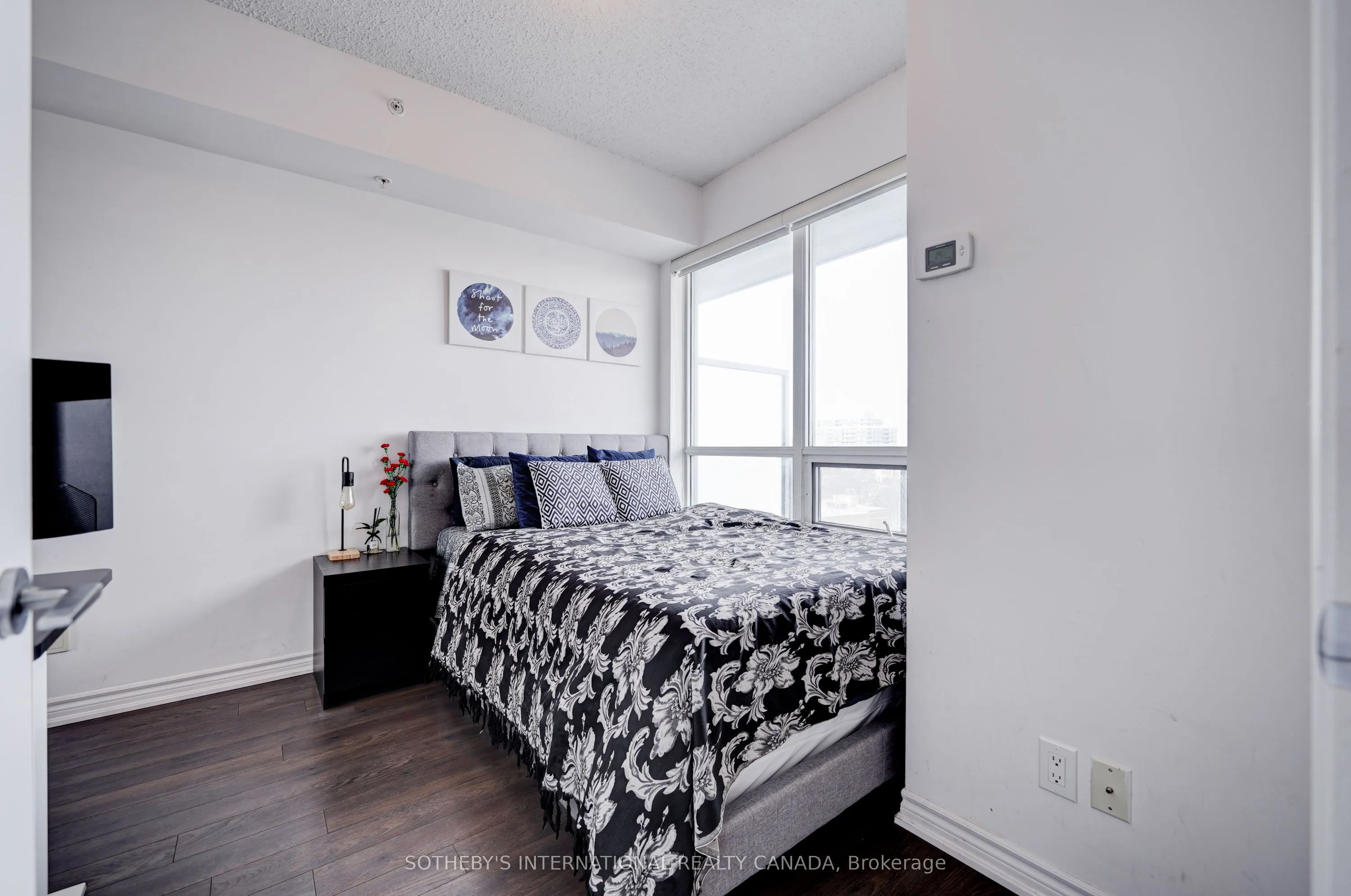 15 James Finlay Way #712
