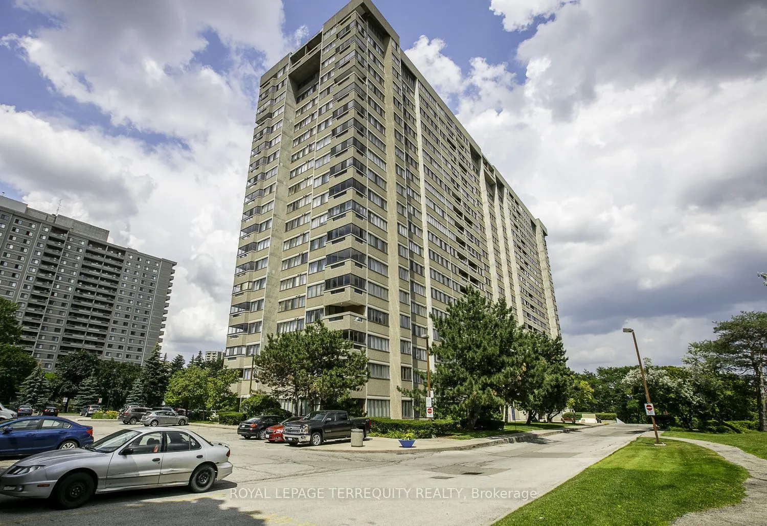 50 Elm Drive E #604