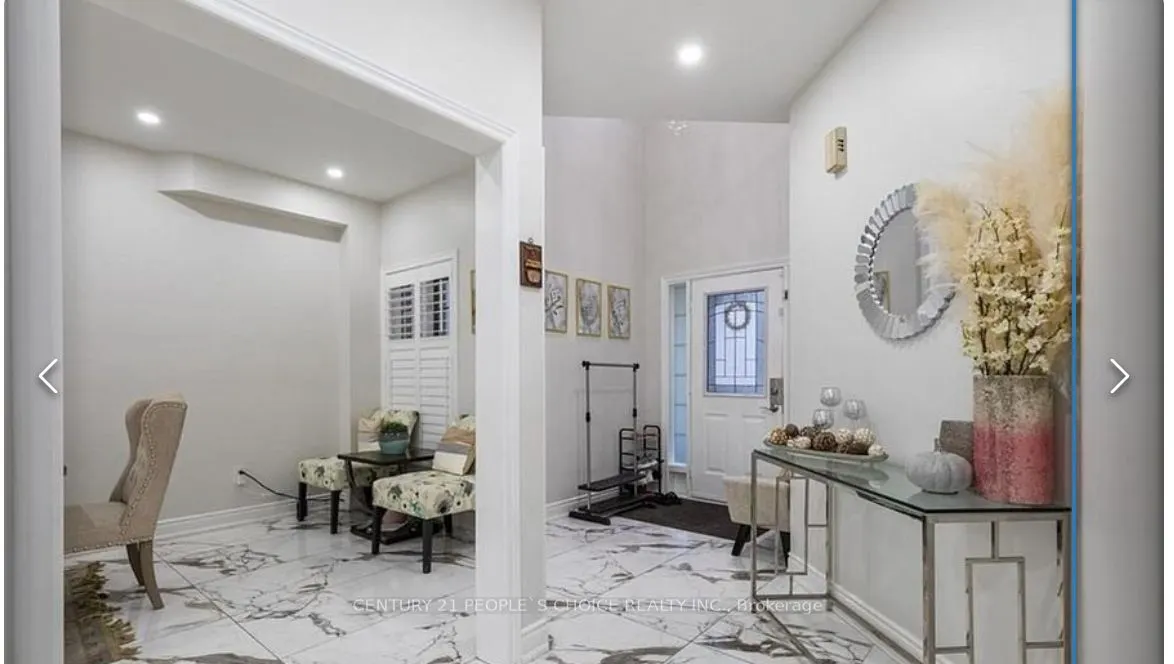 6993 Amour Terrace