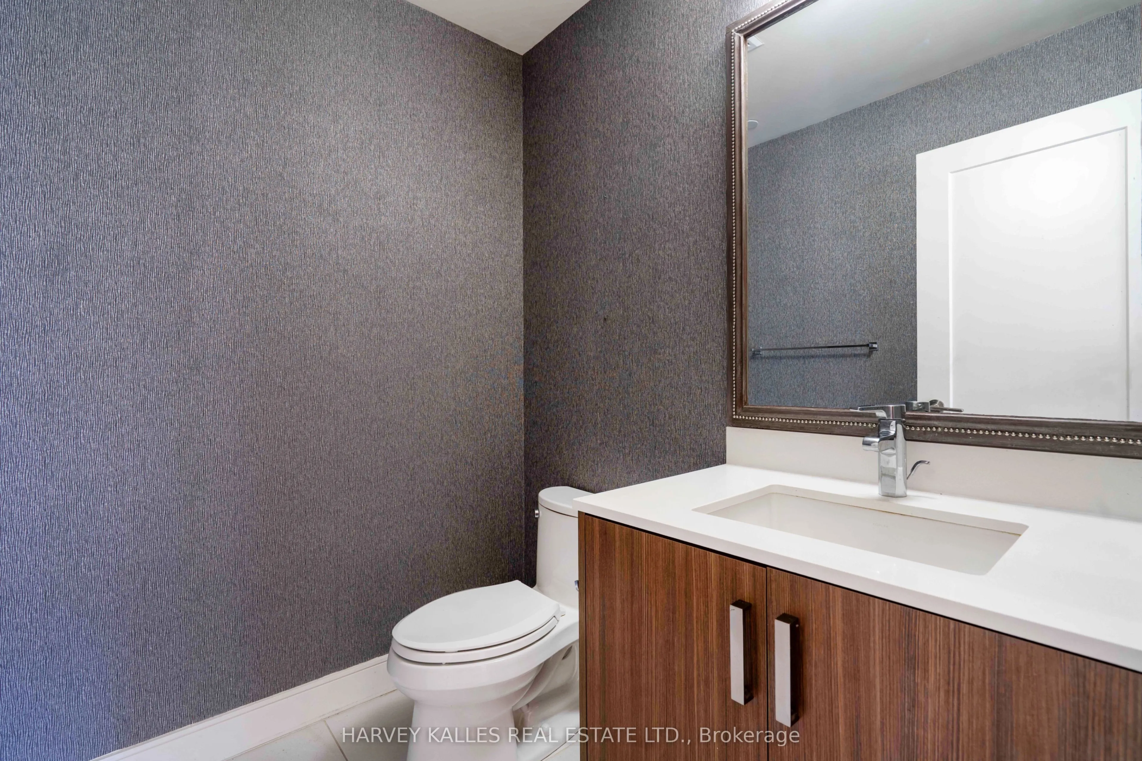 1575 Lakeshore Road W, #366