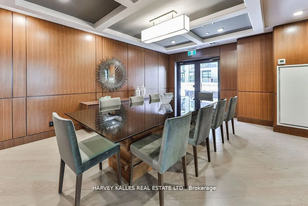 1575 Lakeshore Road W, #366