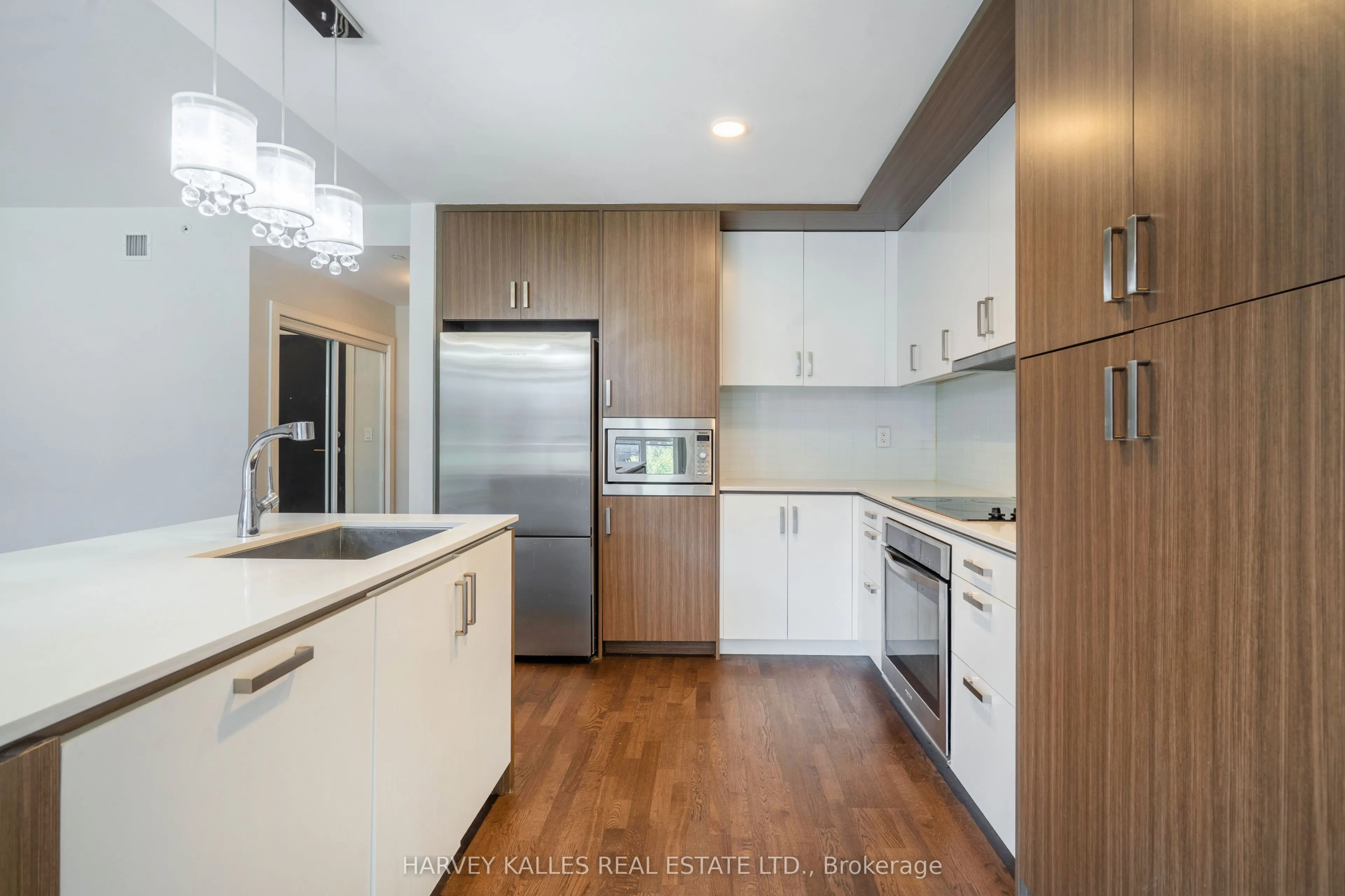 1575 Lakeshore Road W, #366