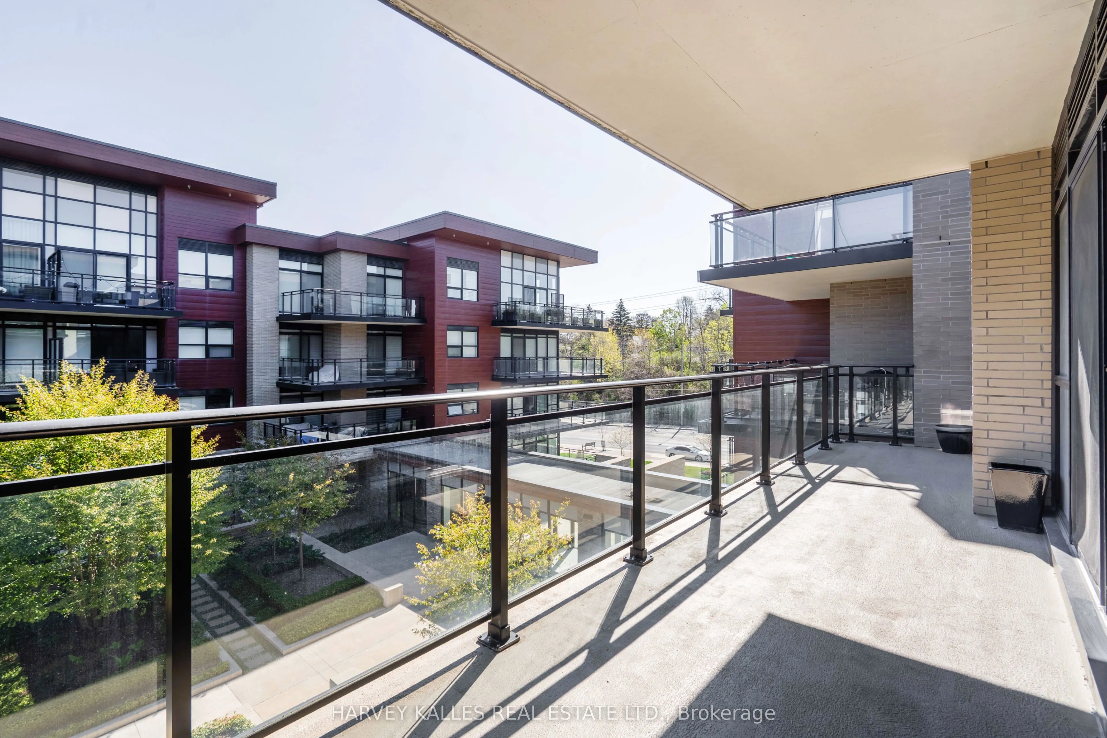 1575 Lakeshore Road W, #366