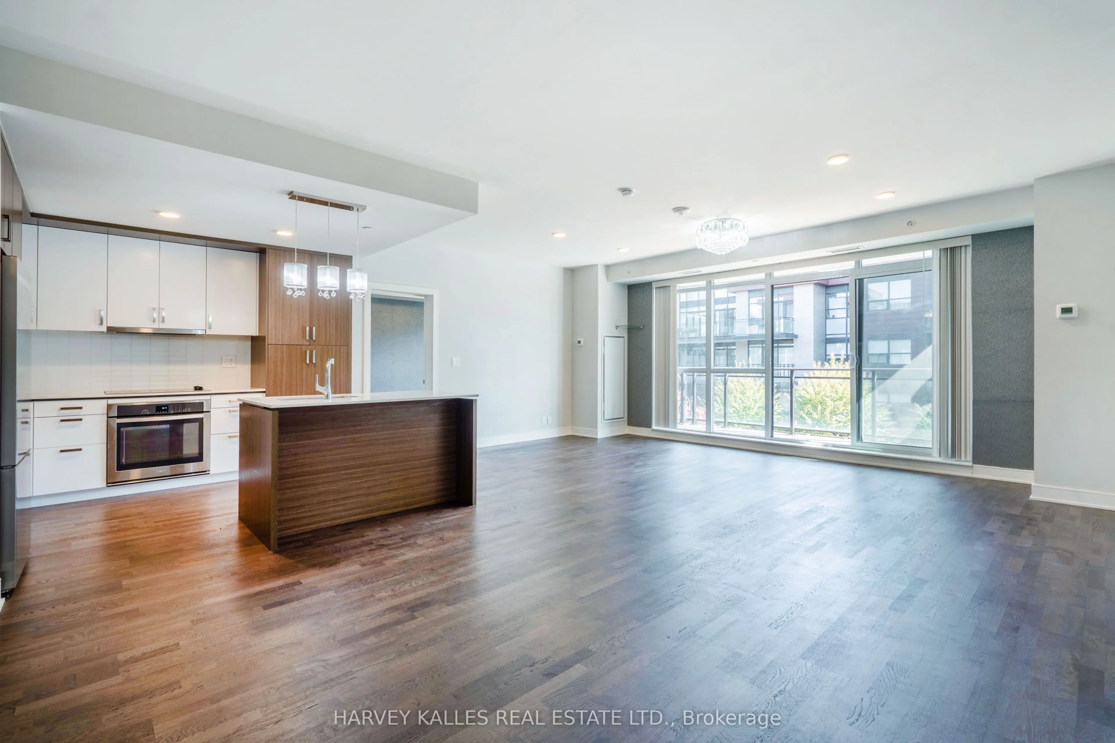 1575 Lakeshore Road W, #366