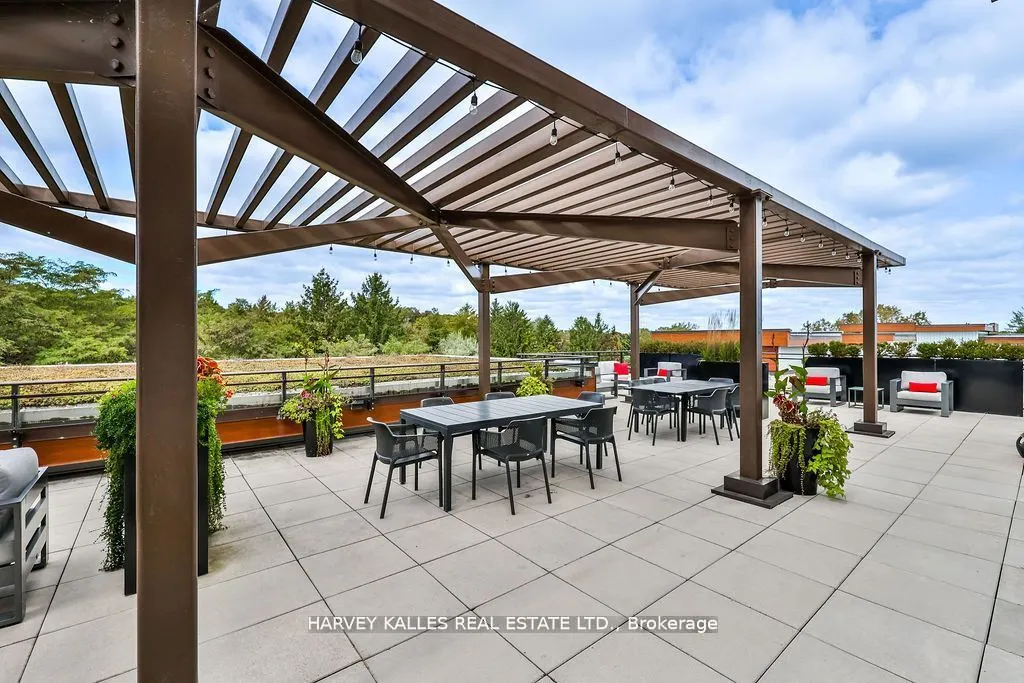 1575 Lakeshore Road W, #366