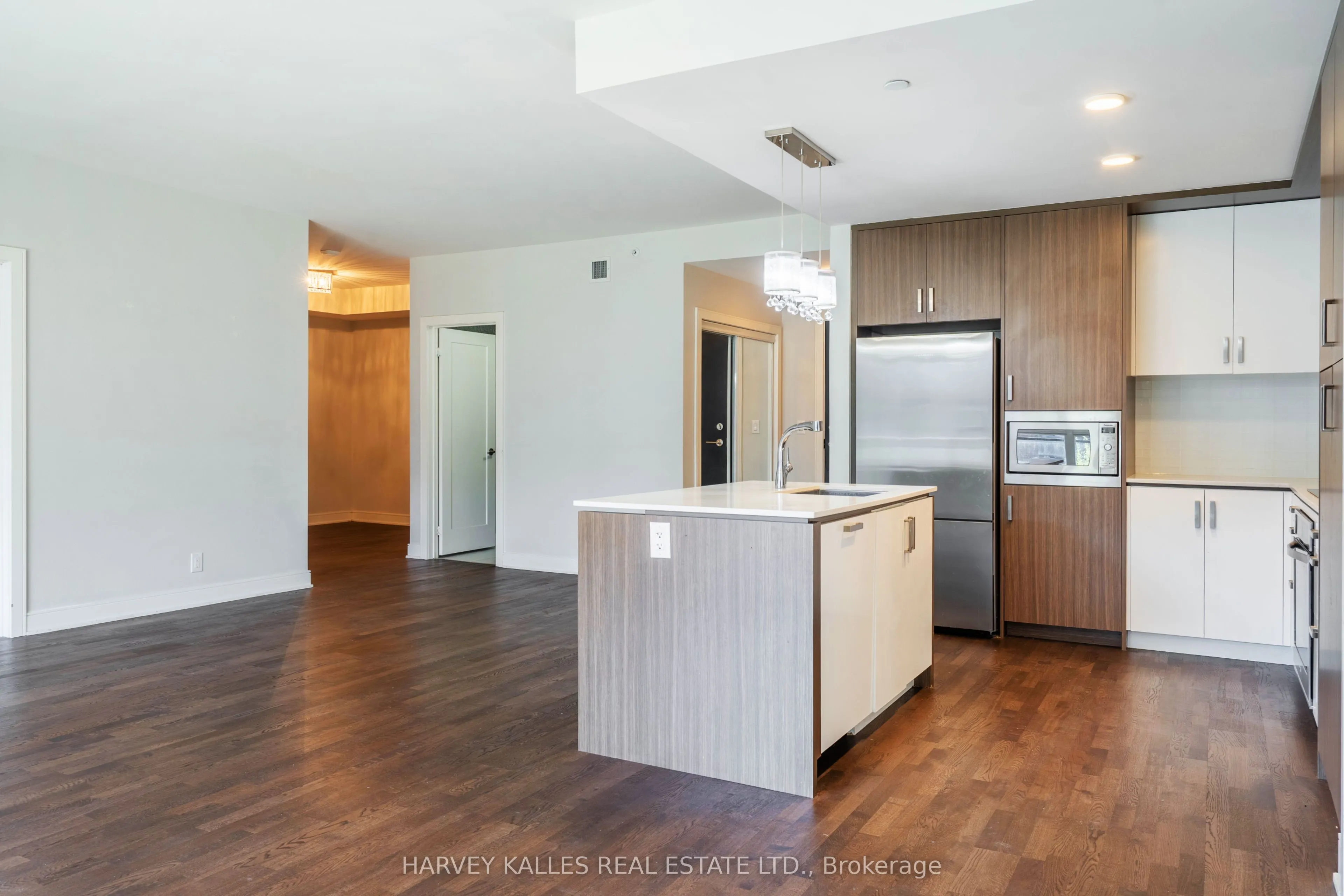 1575 Lakeshore Road W, #366