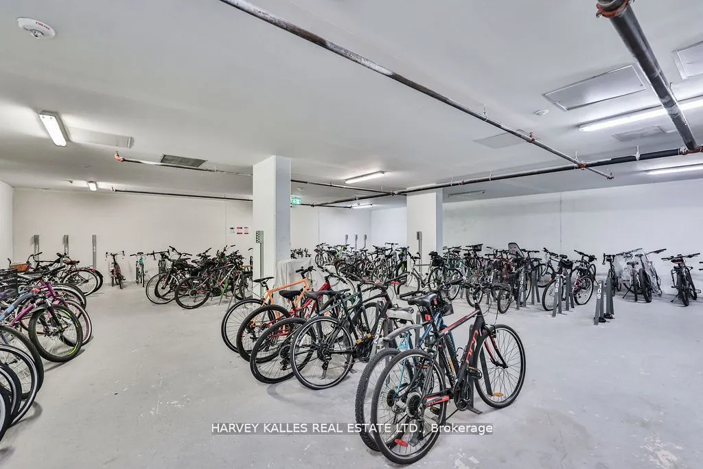 1575 Lakeshore Road W, #366