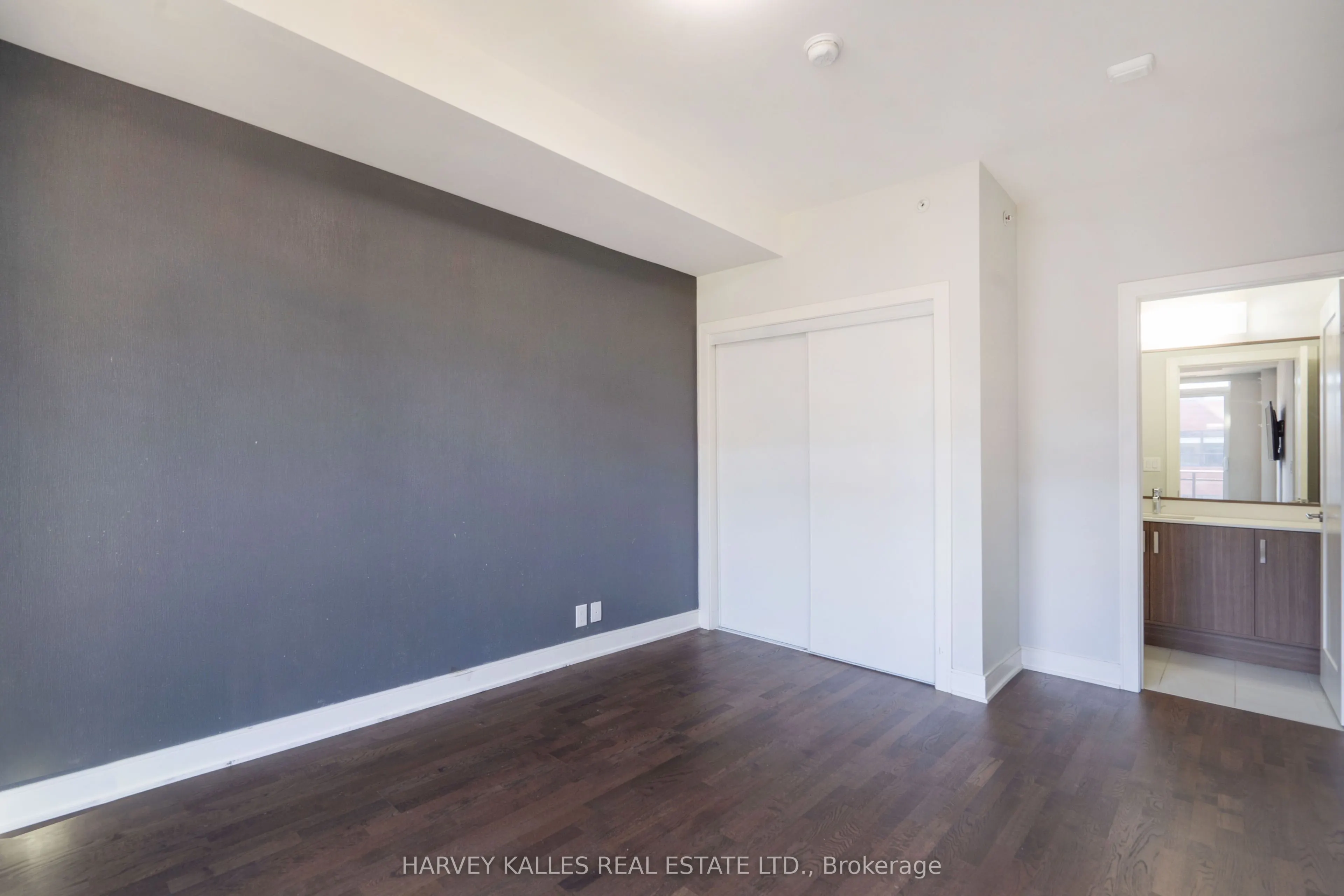 1575 Lakeshore Road W, #366
