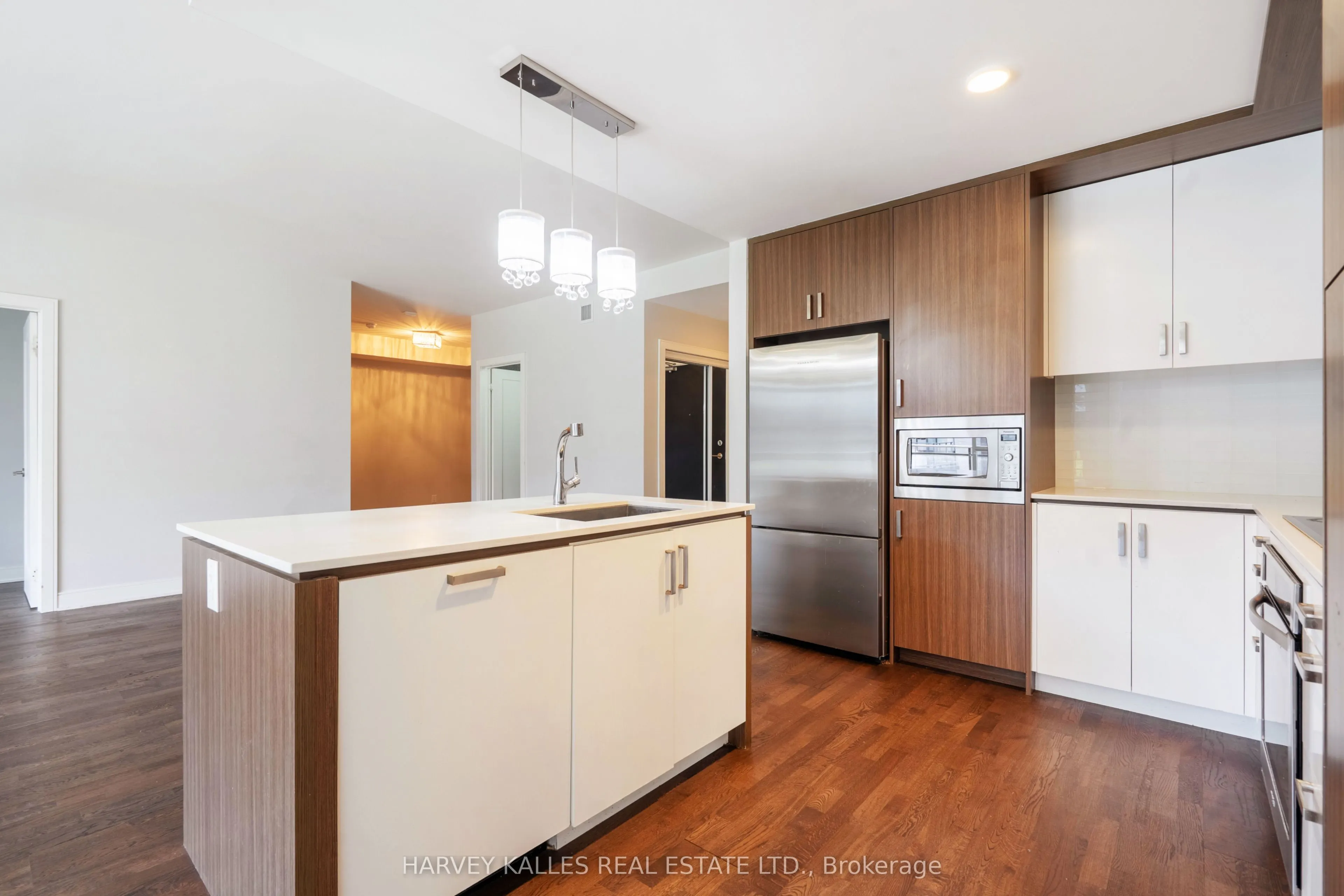 1575 Lakeshore Road W, #366