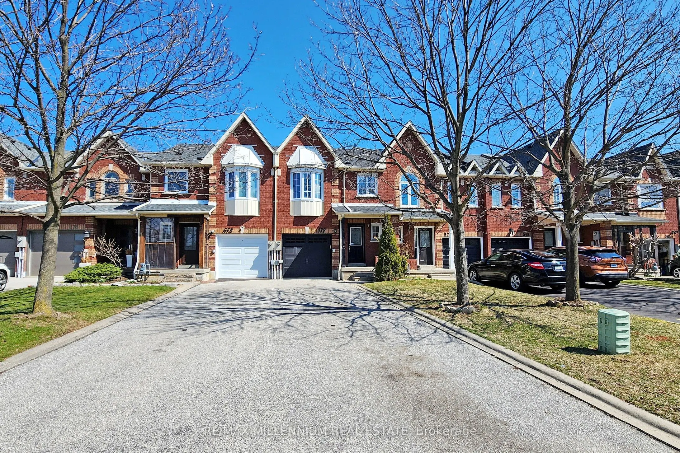 572 Lumberton Crescent