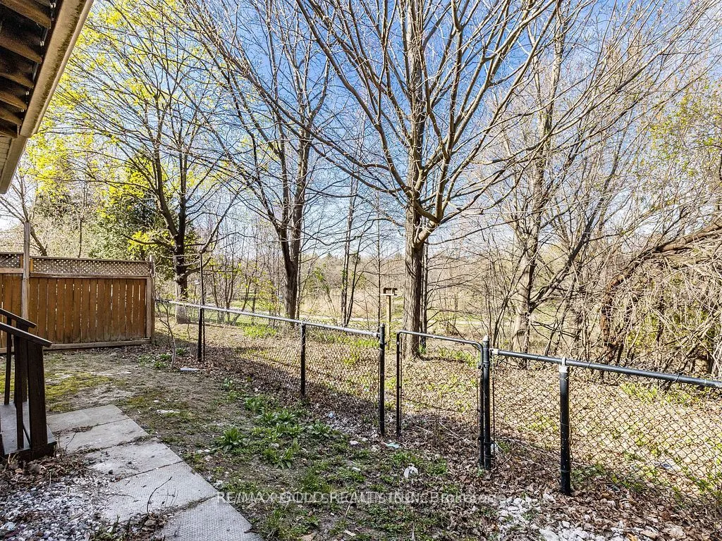 140 Pressed Brick Drive