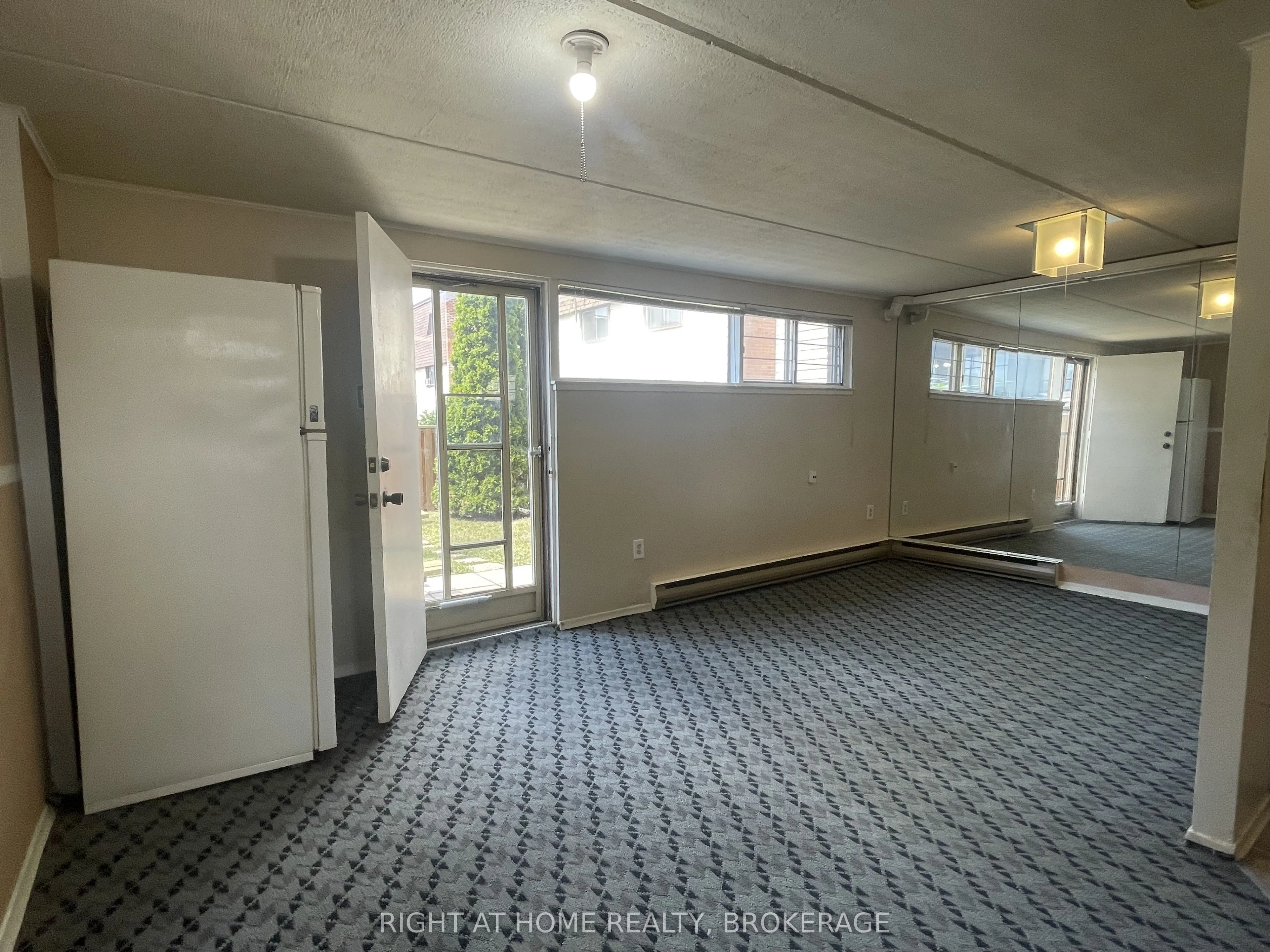 180 Mississauga Valley Boulevard, #140