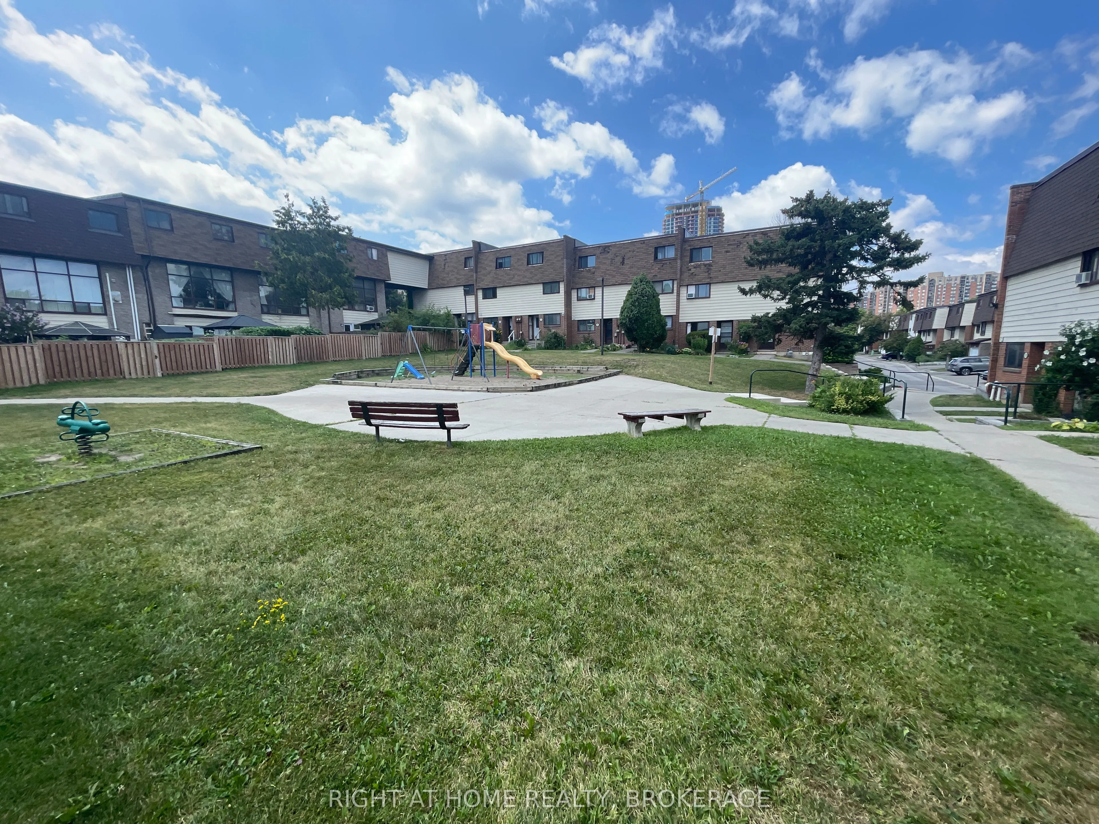 180 Mississauga Valley Boulevard, #140