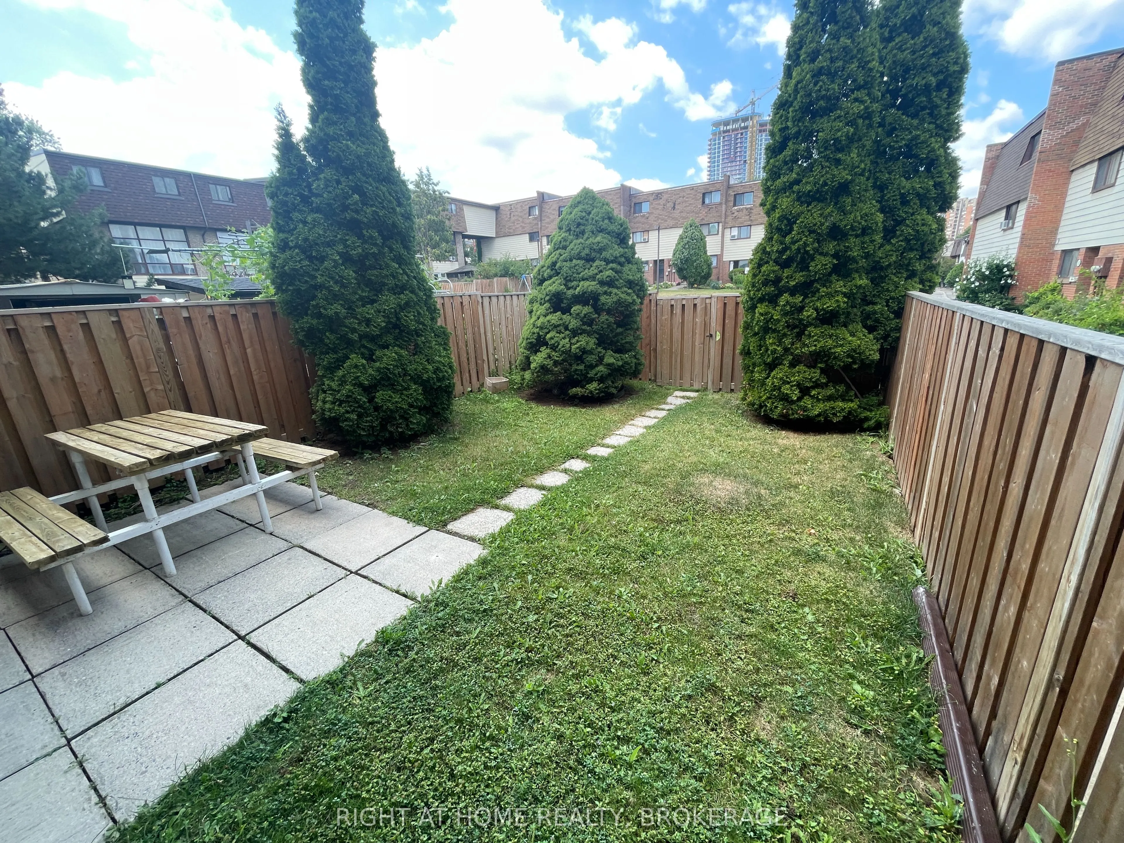 180 Mississauga Valley Boulevard, #140