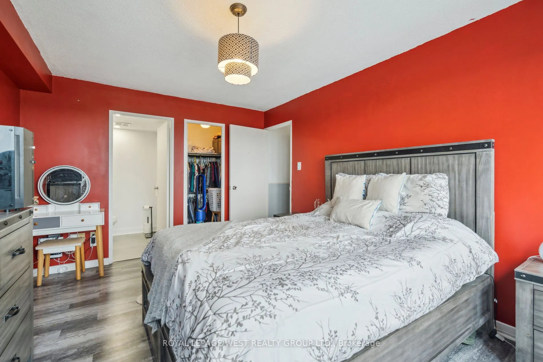 1580 Mississauga Valley, #1006