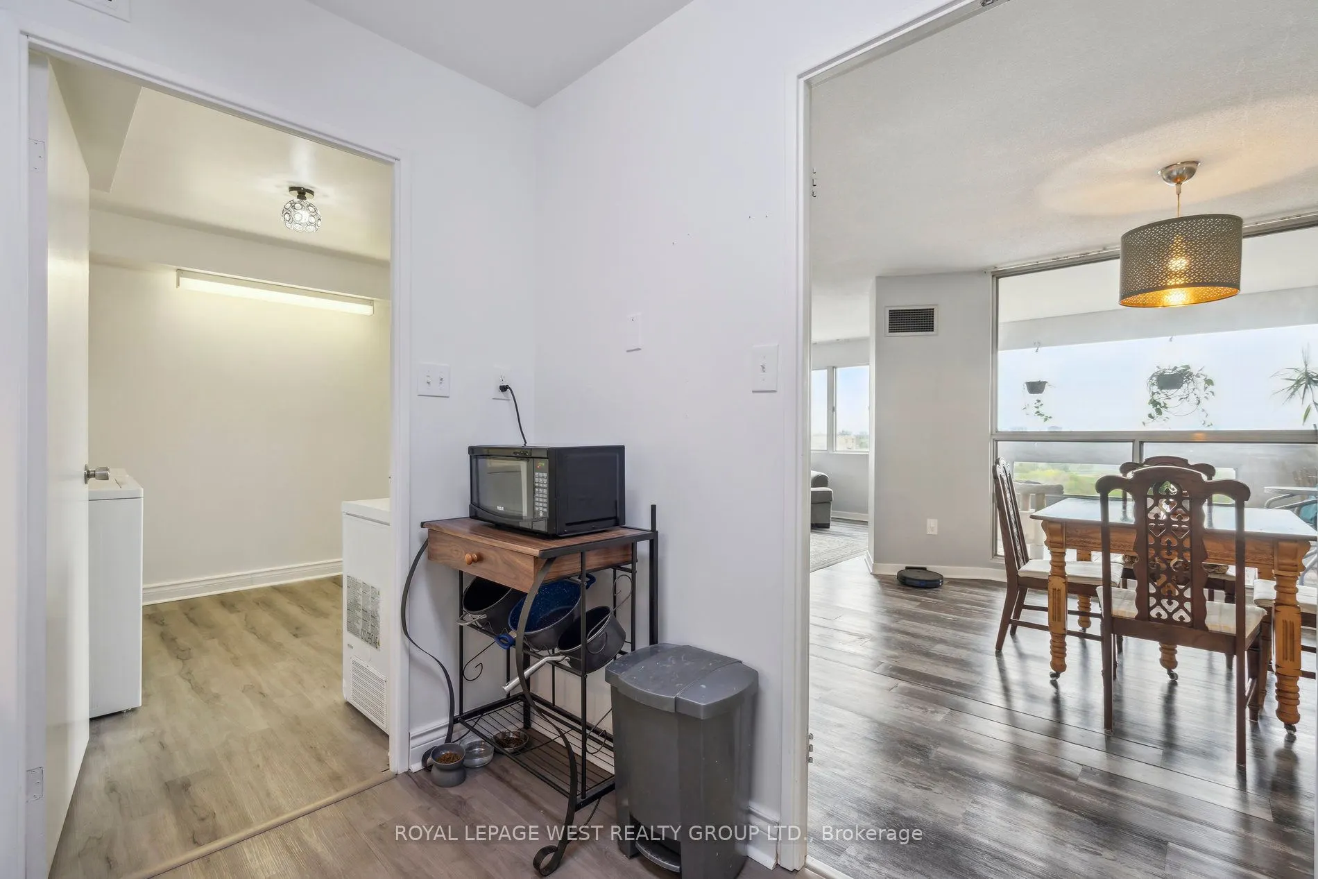 1580 Mississauga Valley, #1006