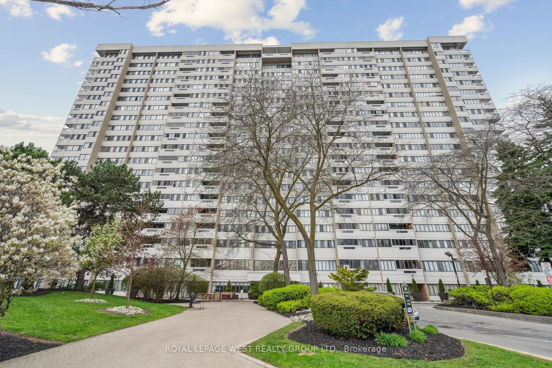 1580 Mississauga Valley, #1006