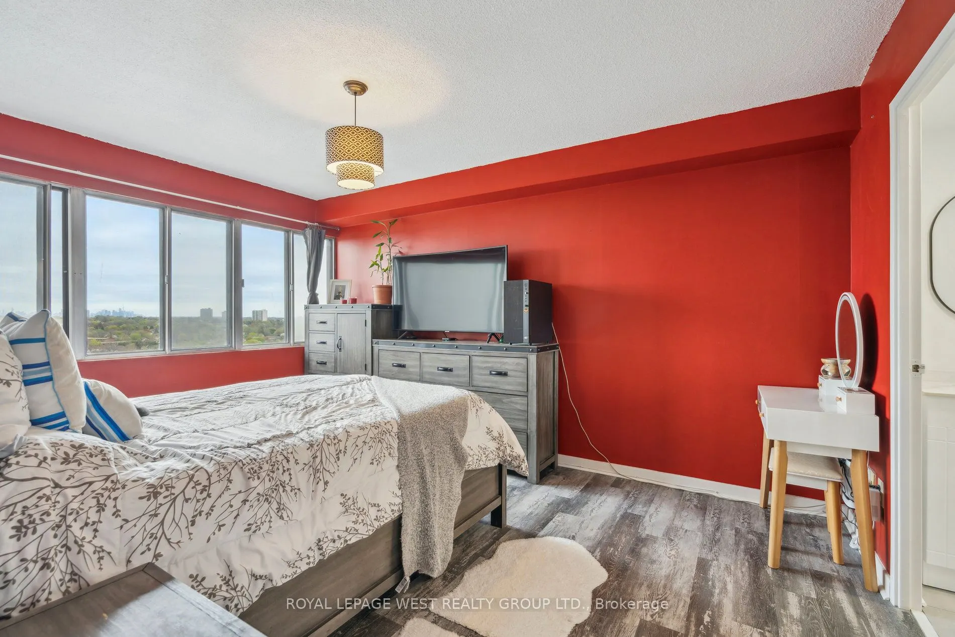 1580 Mississauga Valley, #1006