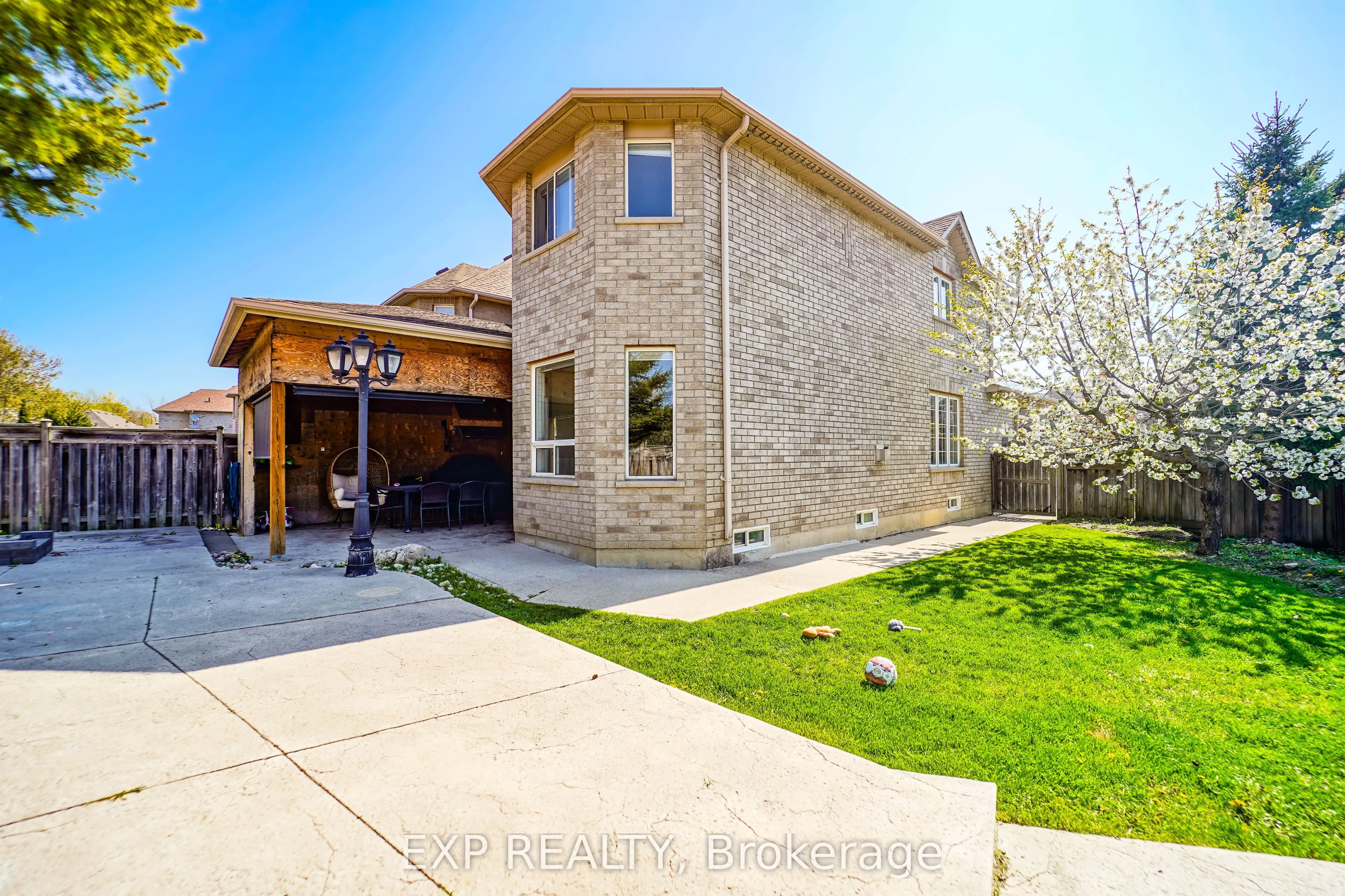 36 Headwater Road