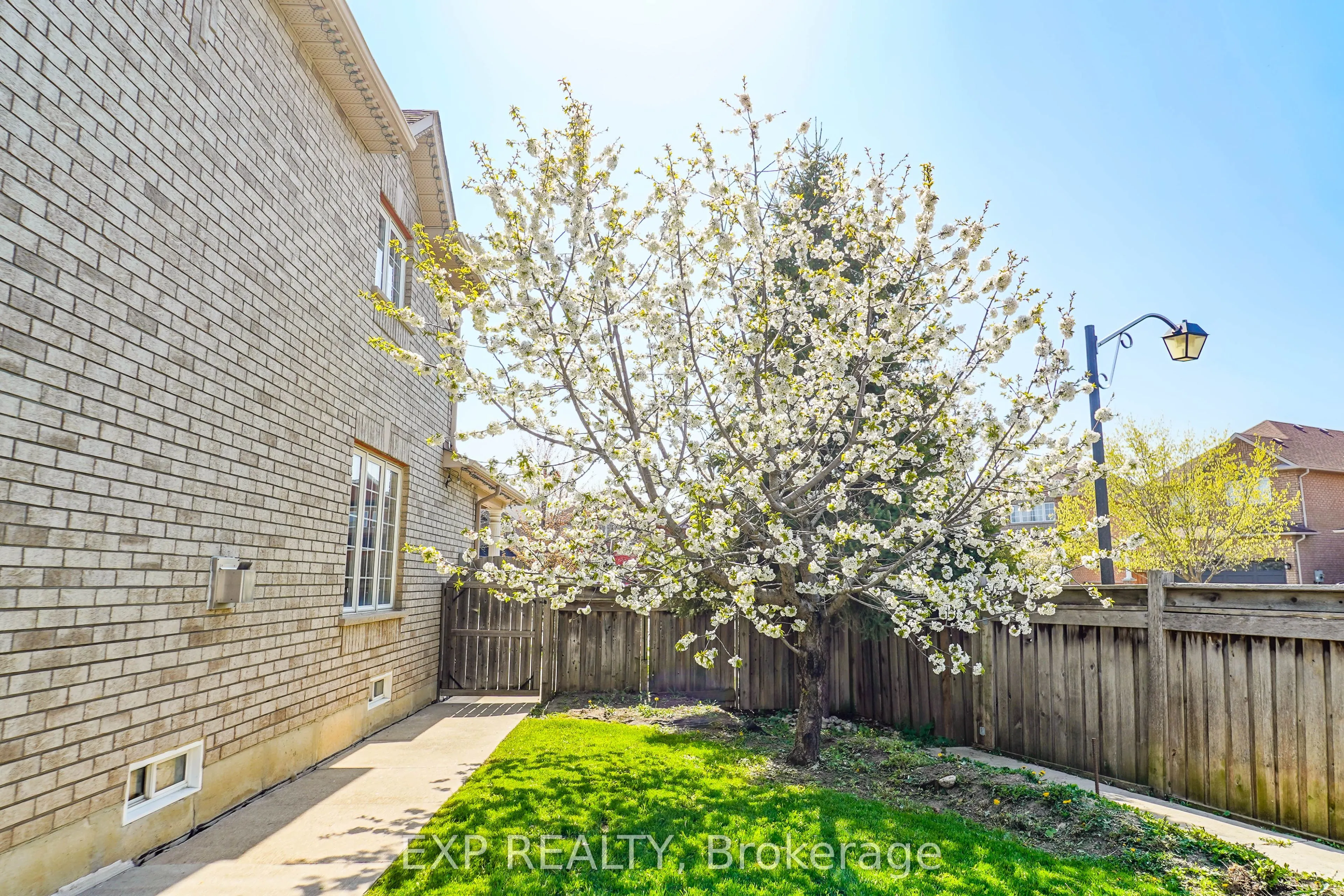 36 Headwater Road