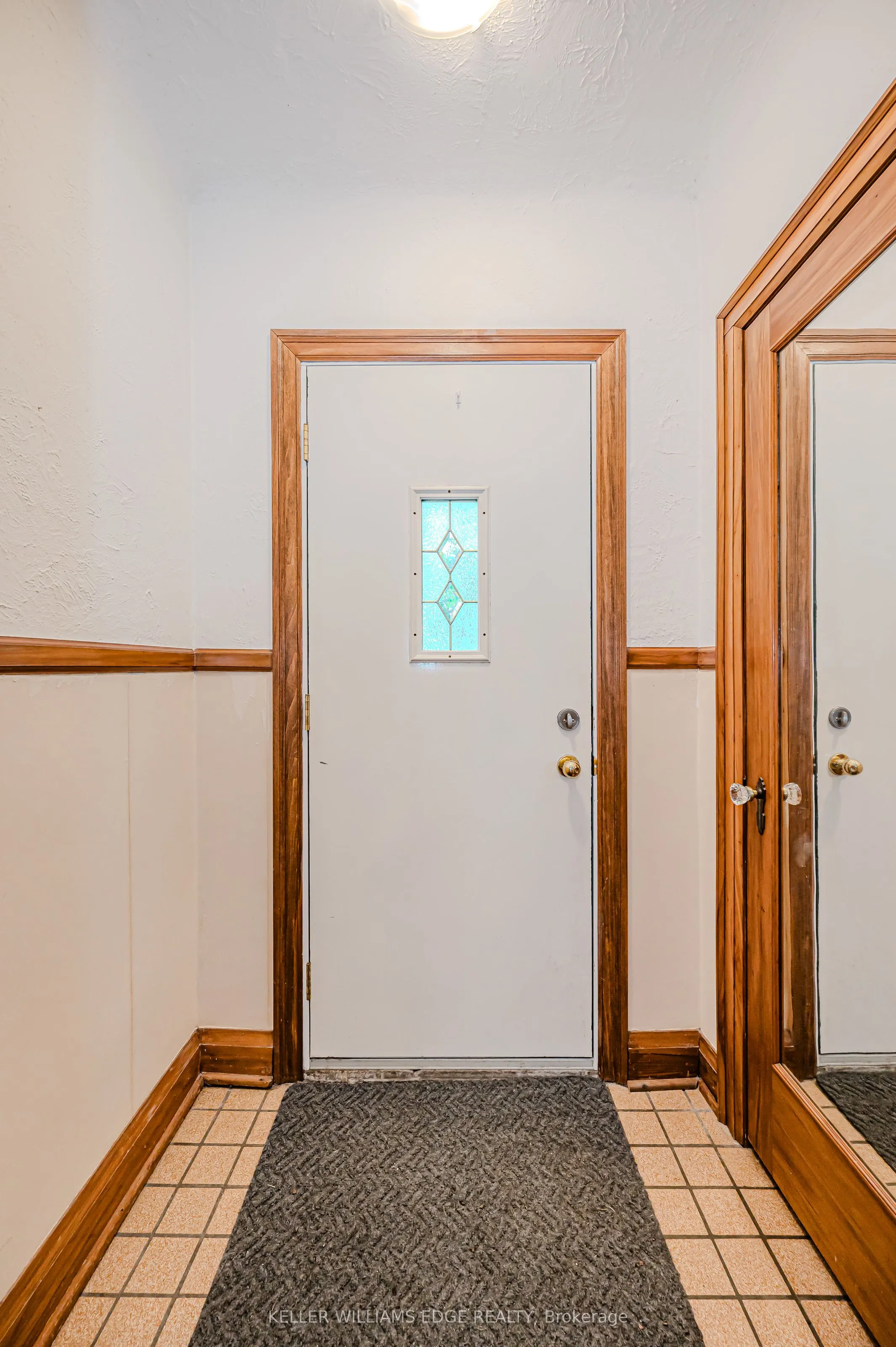 978 North Shore Boulevard W