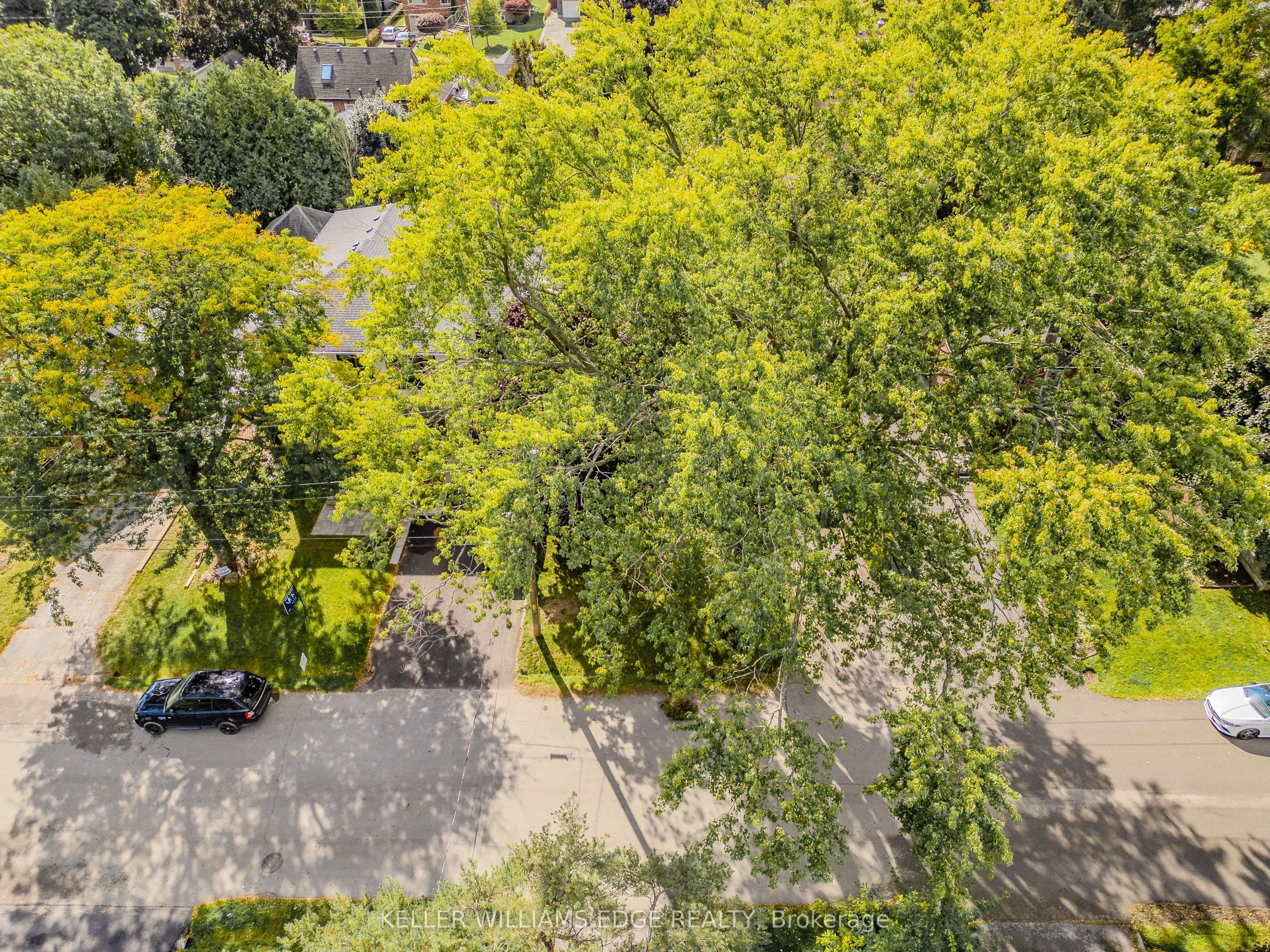 978 North Shore Boulevard W