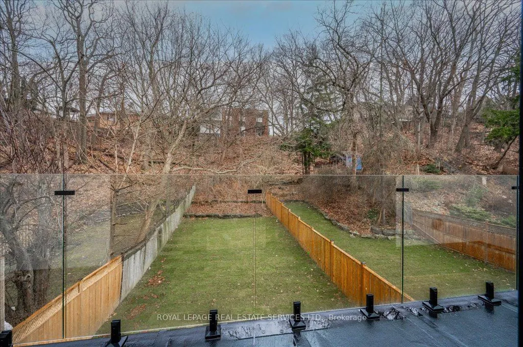 78 South Kingsway