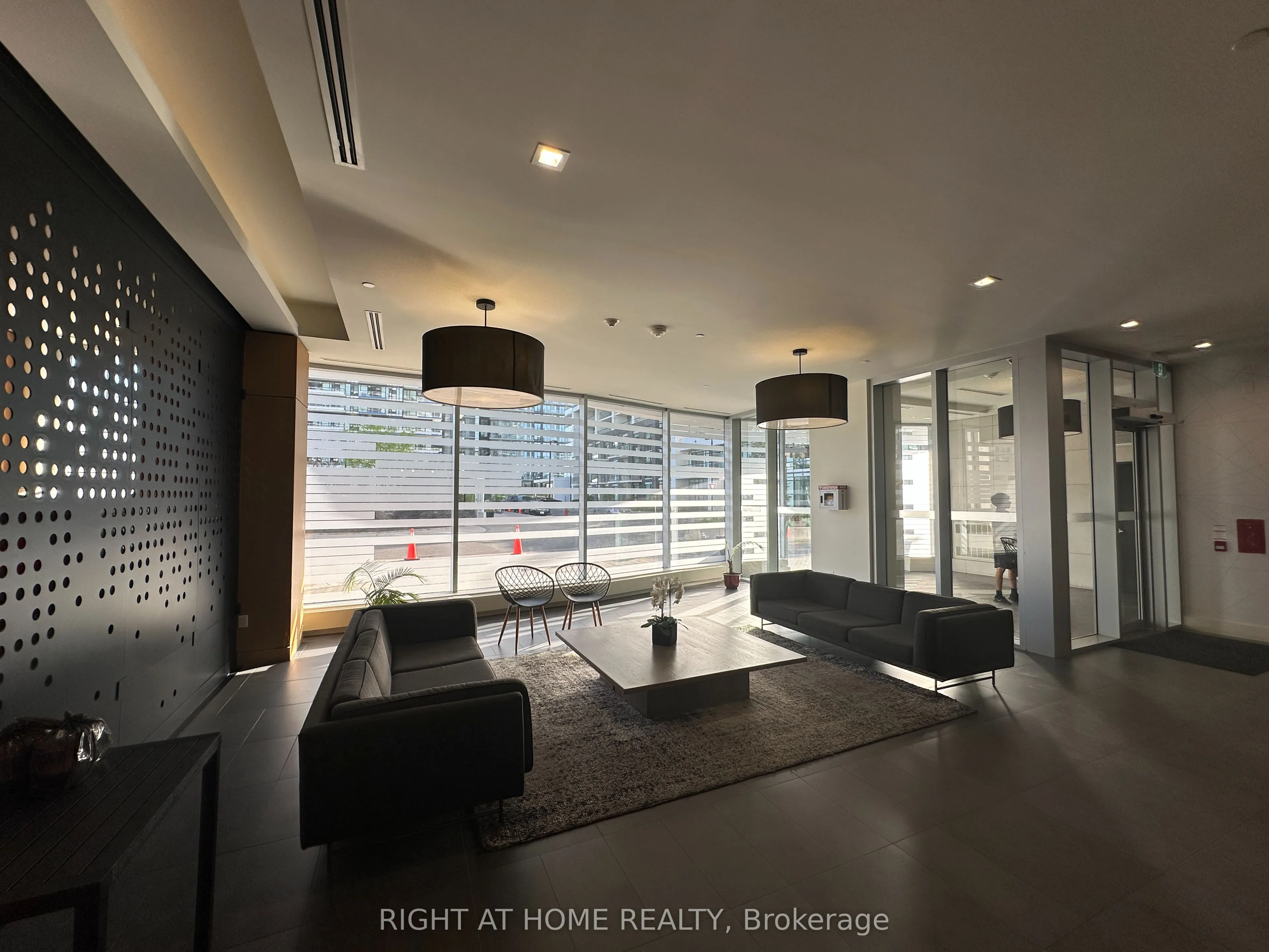 2520 Eglinton Avenue W #701