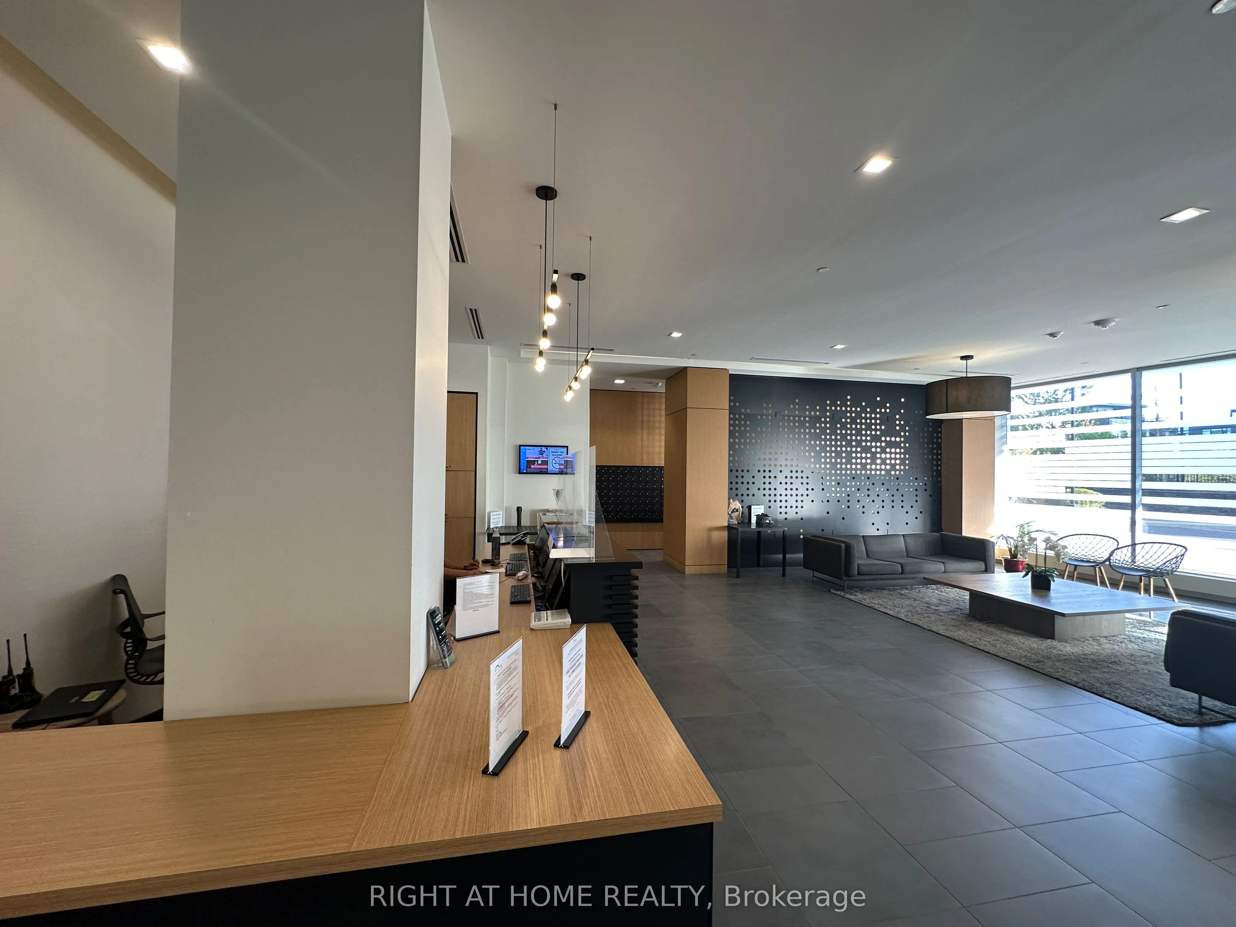 2520 Eglinton Avenue W #701