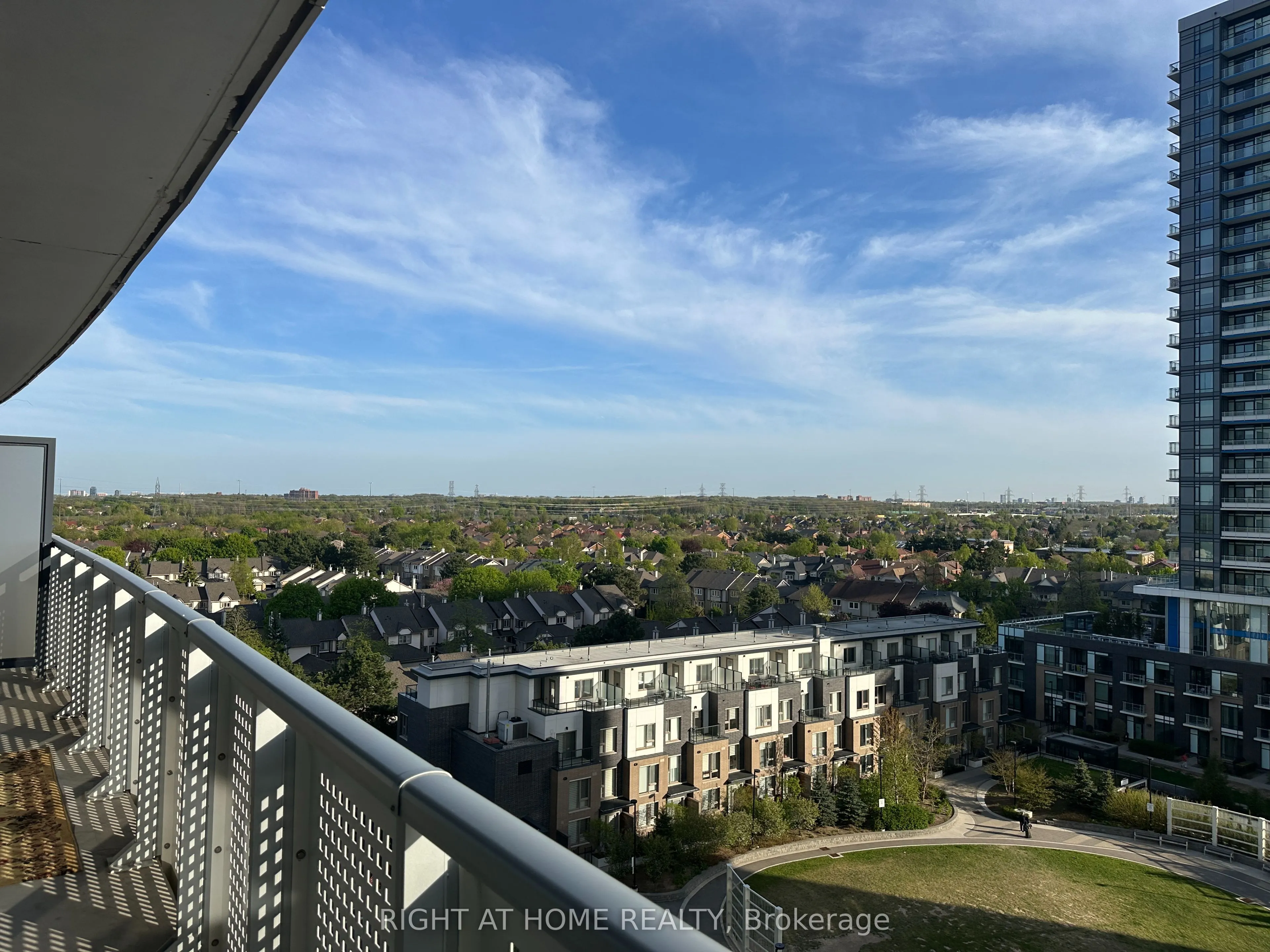 2520 Eglinton Avenue W #701