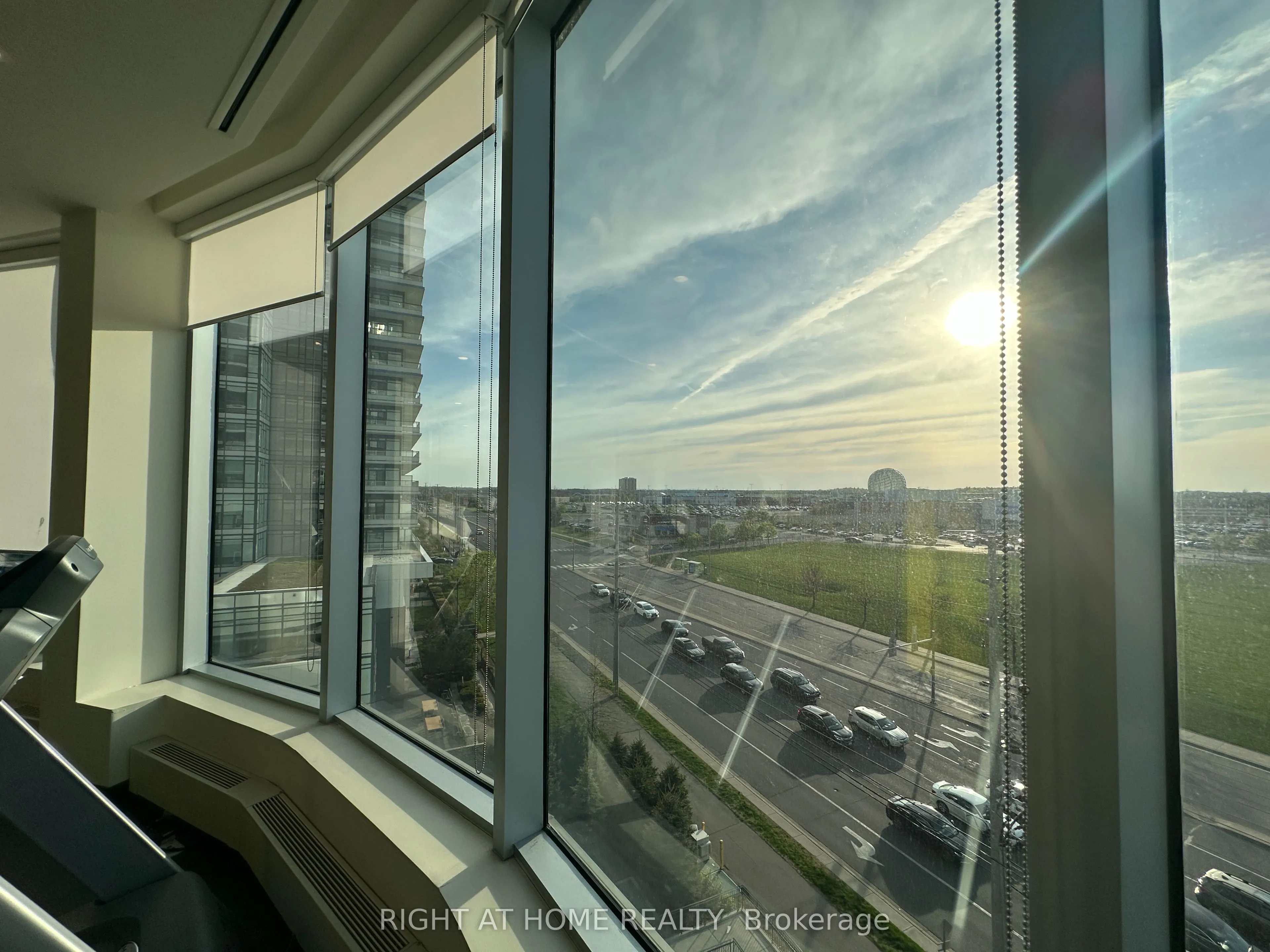 2520 Eglinton Avenue W #701
