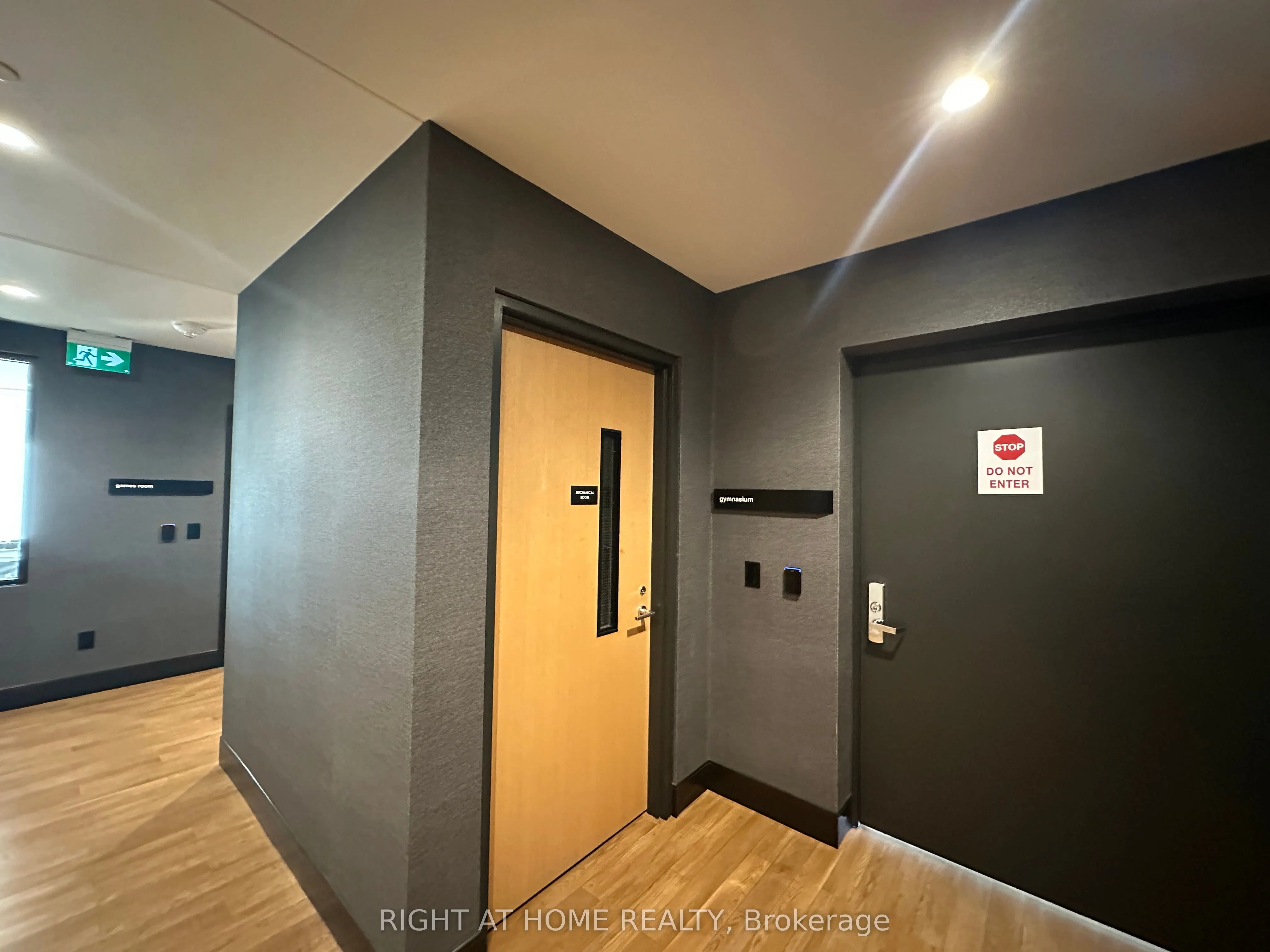 2520 Eglinton Avenue W #701