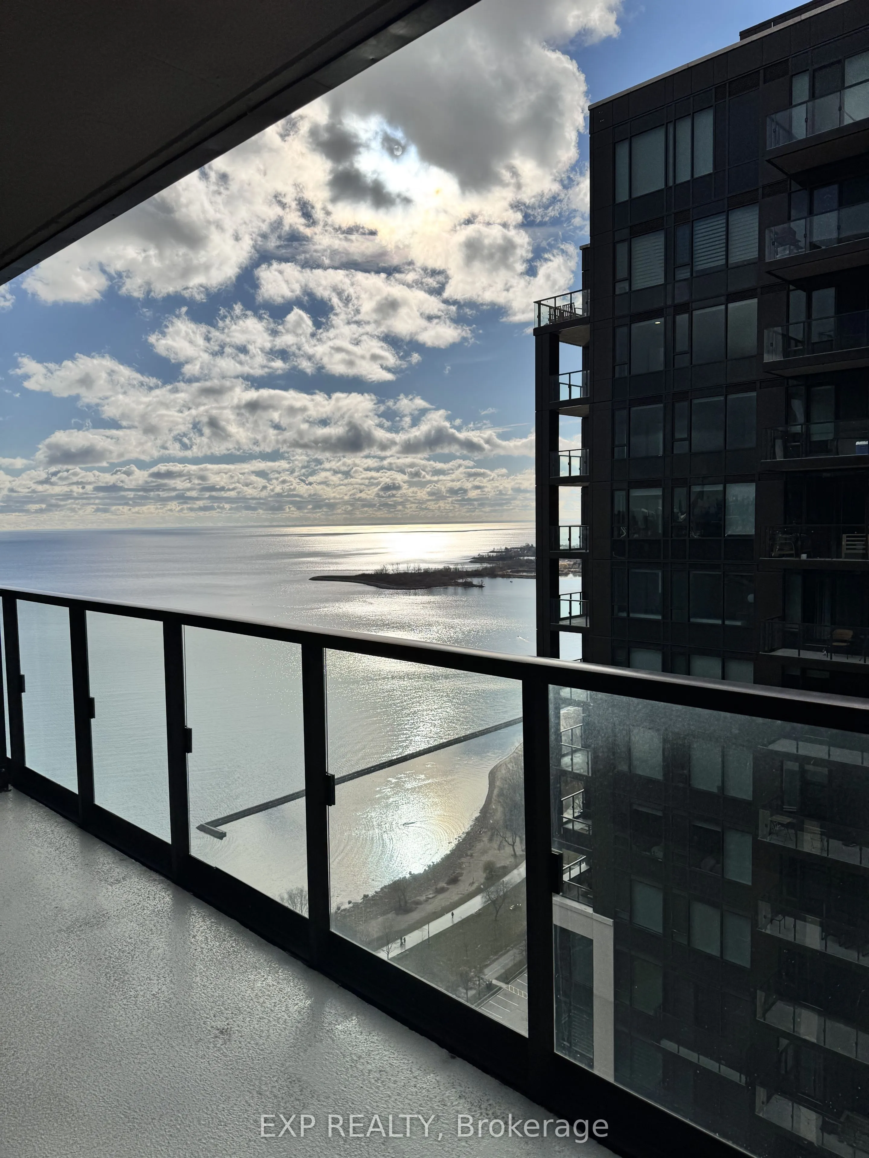 1926 Lakeshore Boulevard W, #3911