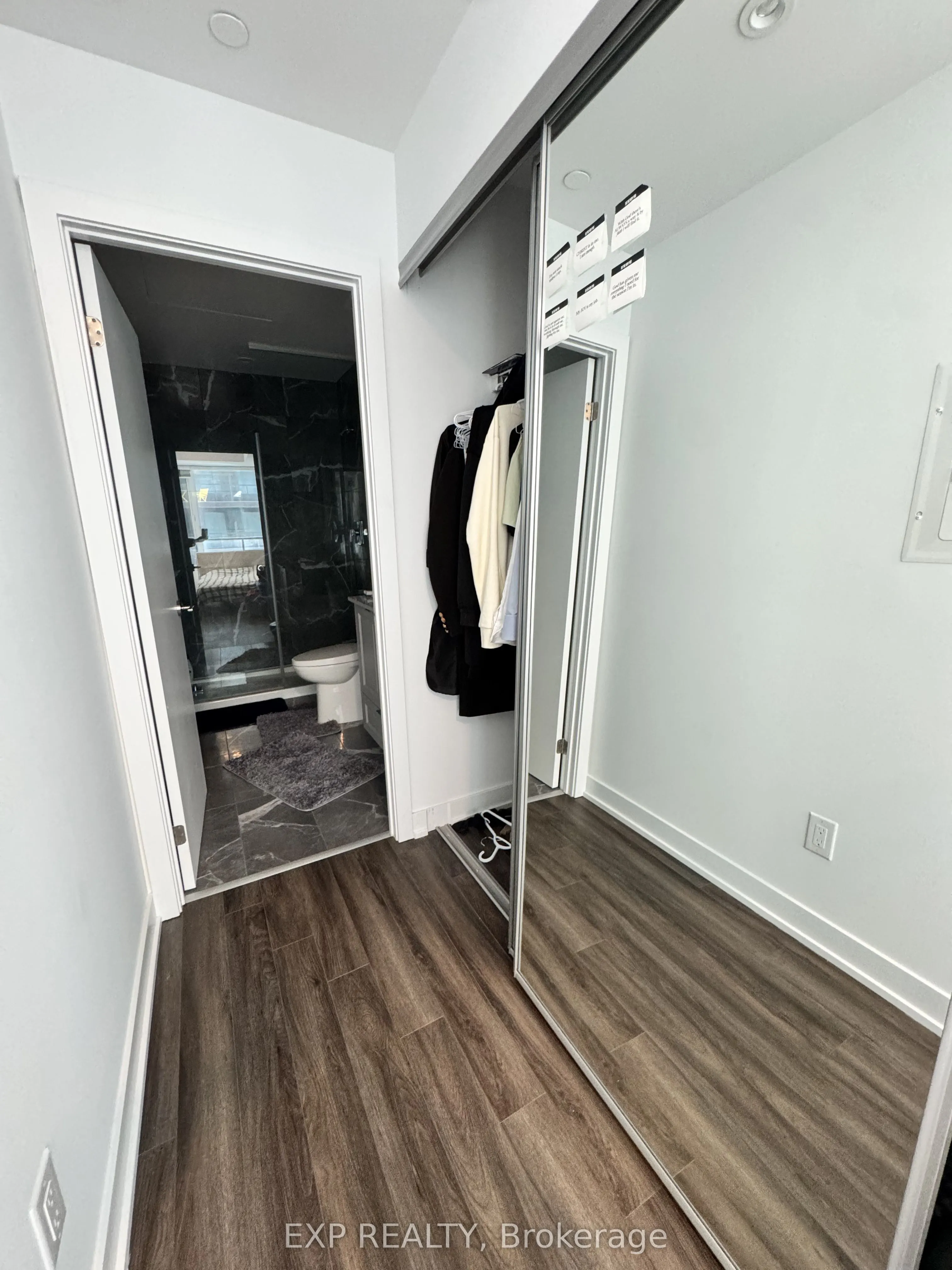 1926 Lakeshore Boulevard W, #3911
