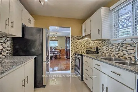 15 Lawrence Avenue