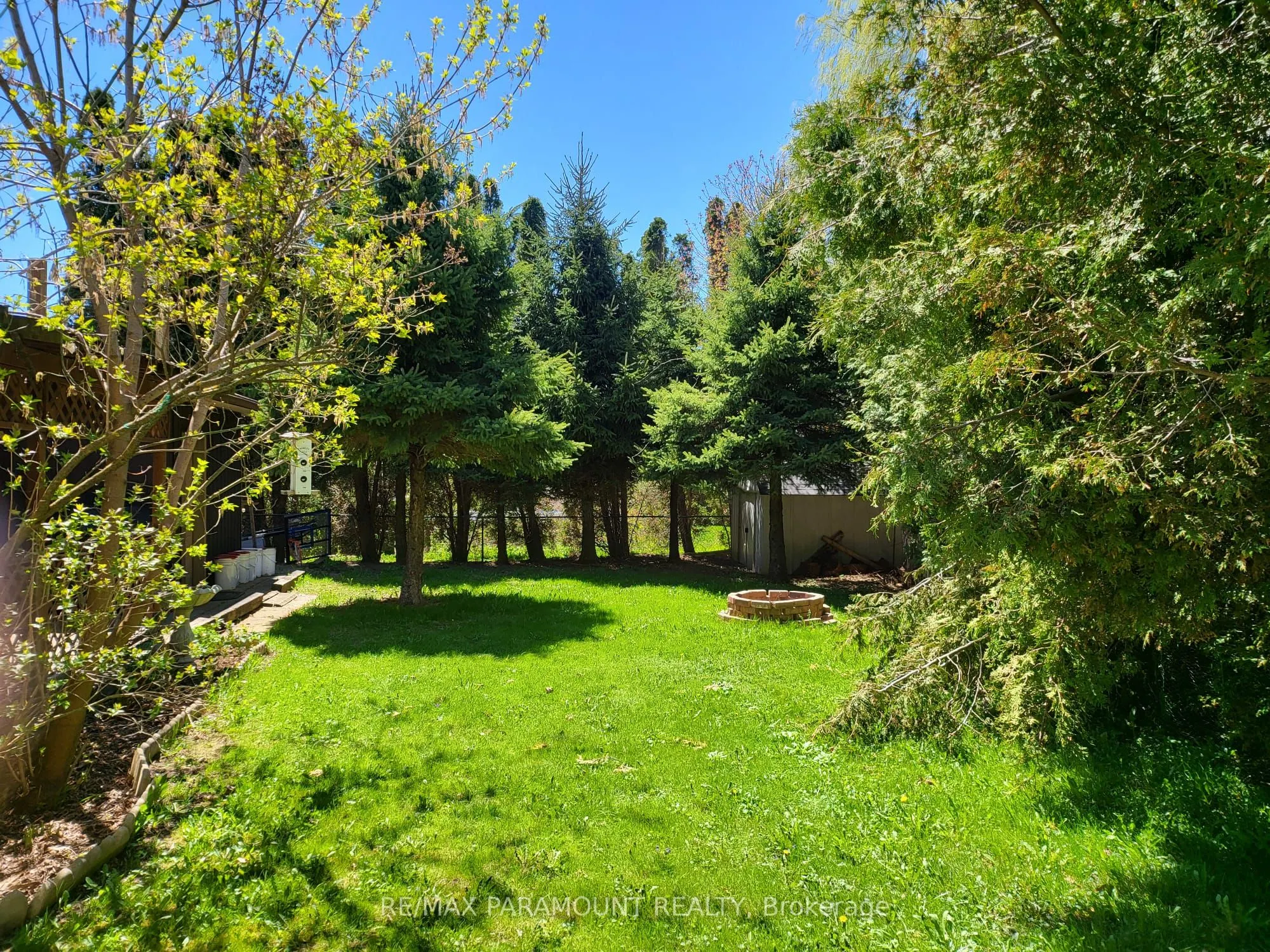 15 Lawrence Avenue