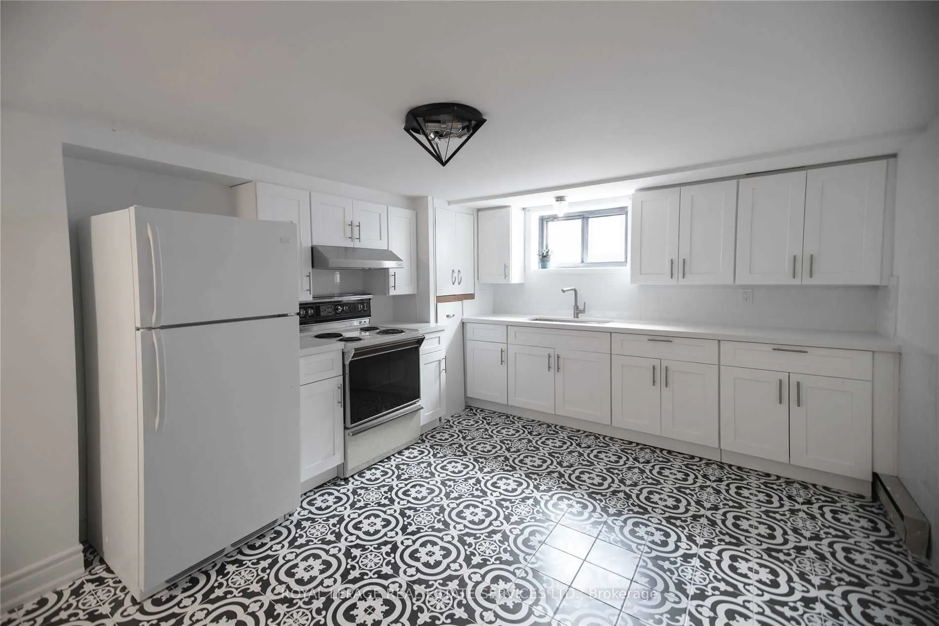 1010 Caledonia Road