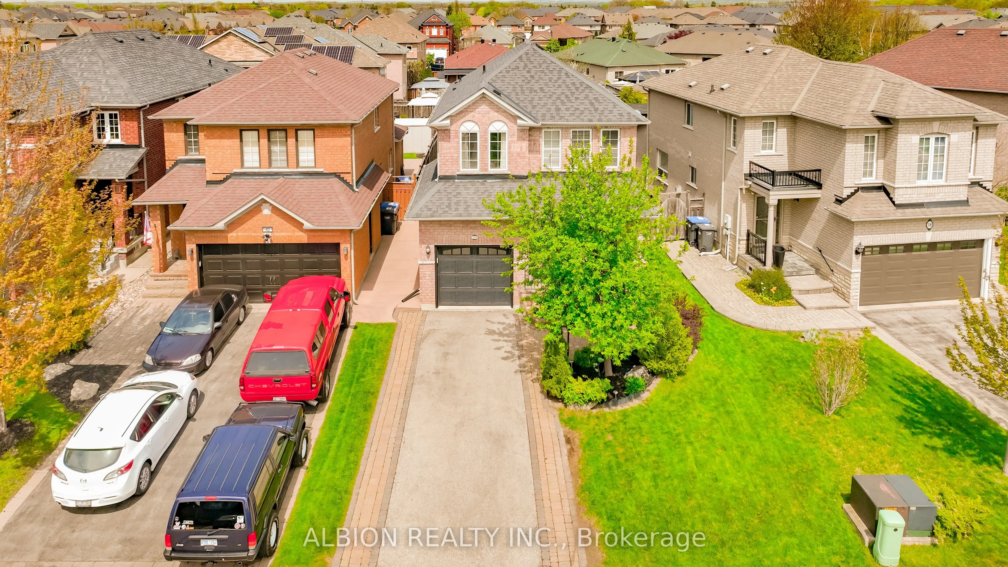 40 Emily Carr Crescent